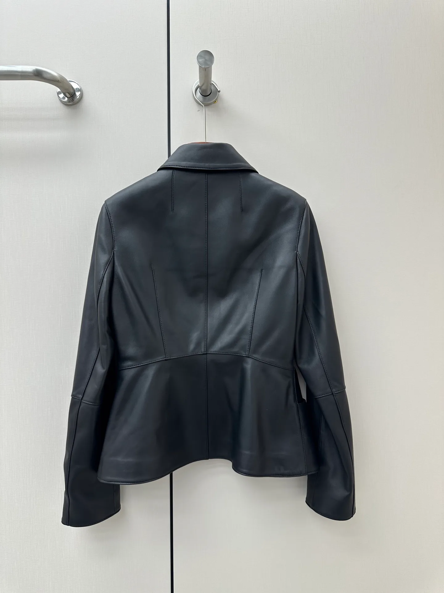Women's Leather Jackets And Sheepskin Coats HERMES 17633918