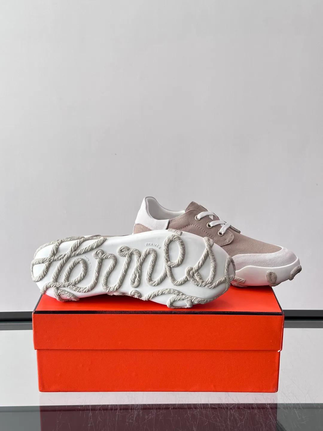 Women's Sneakers HERMES 17255274