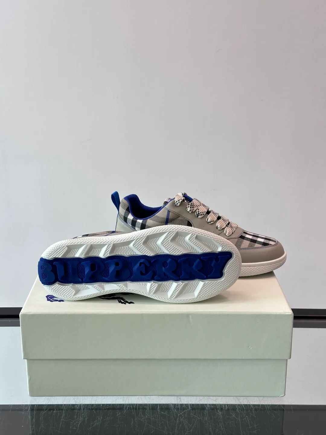 Men's Sneakers BURBERRY 18449433