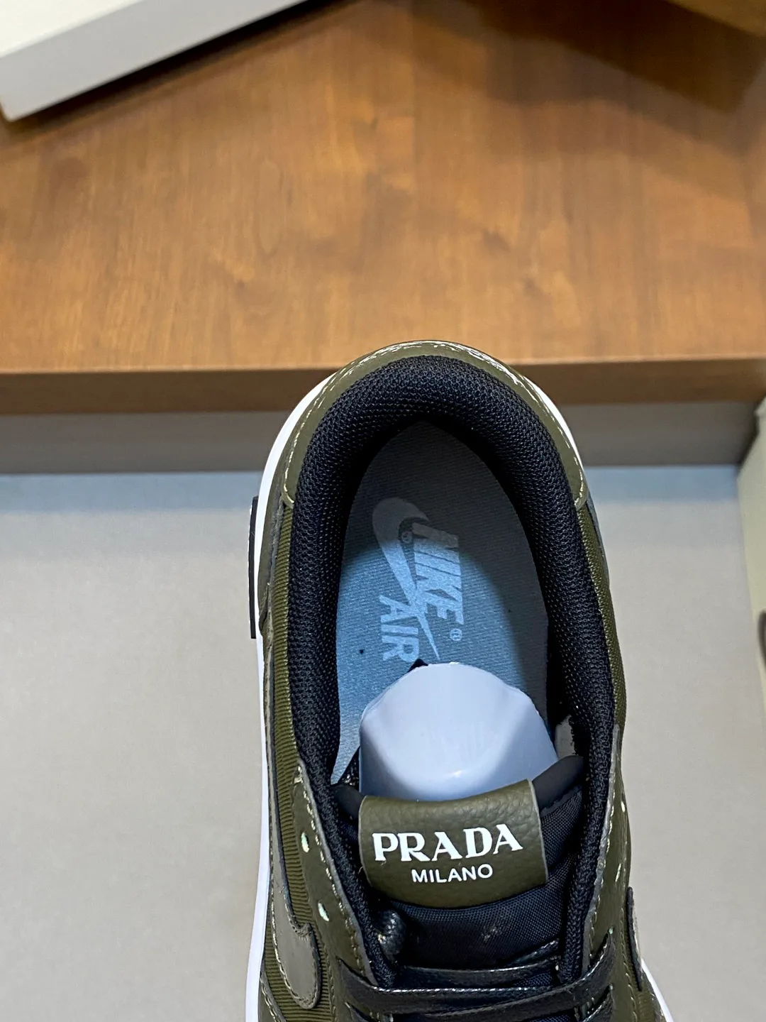 Men's Sneakers PRADA 18274572