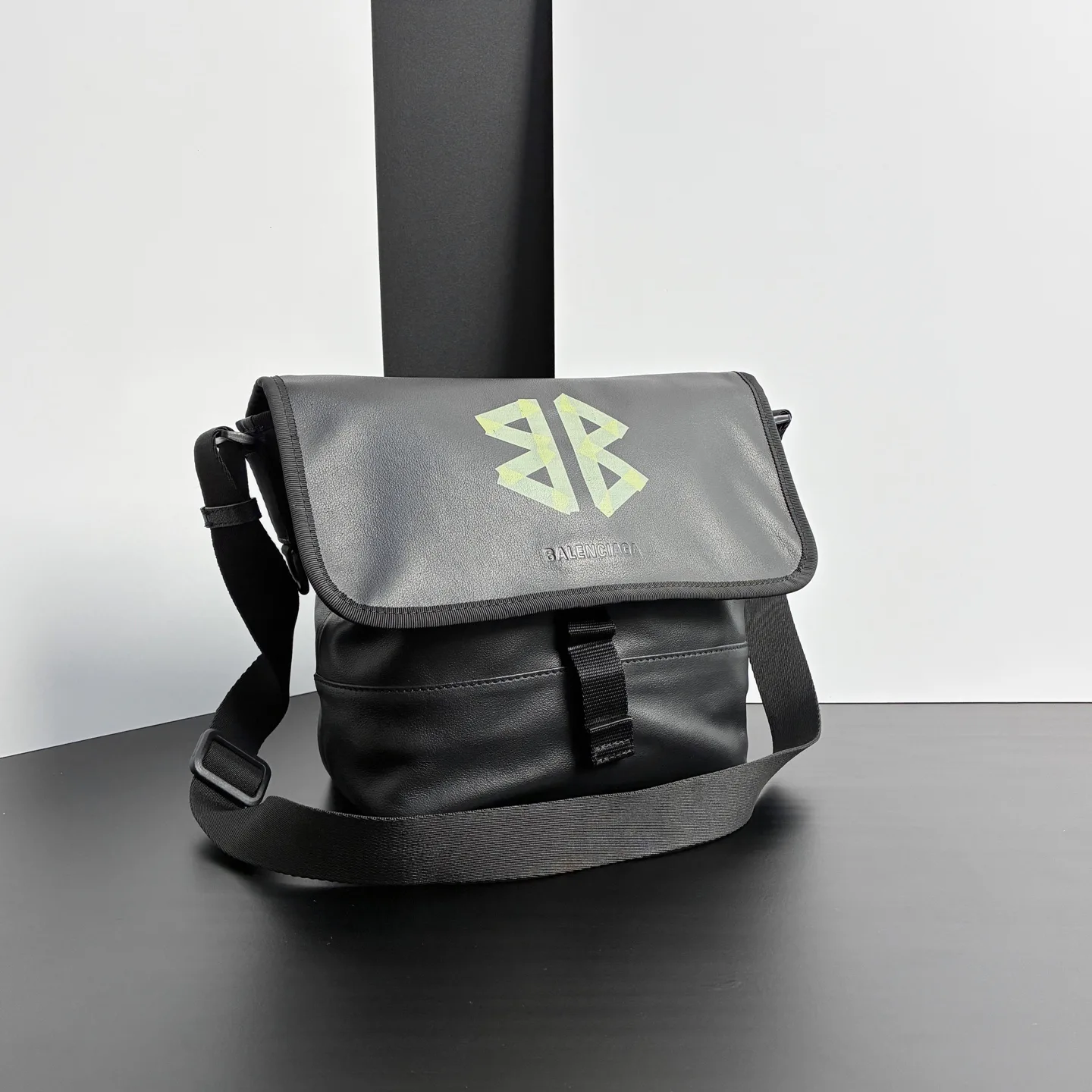 Women's Shoulder Bags BALENCIAGA 18136515
