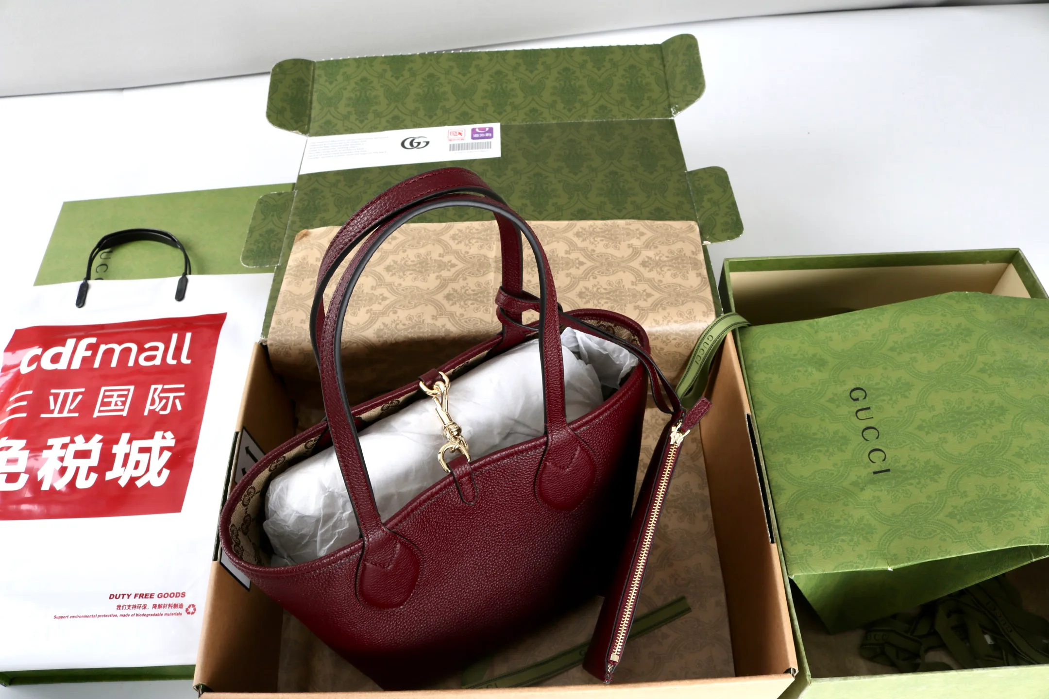 Women's Classic Handbags GUCCI 18404554