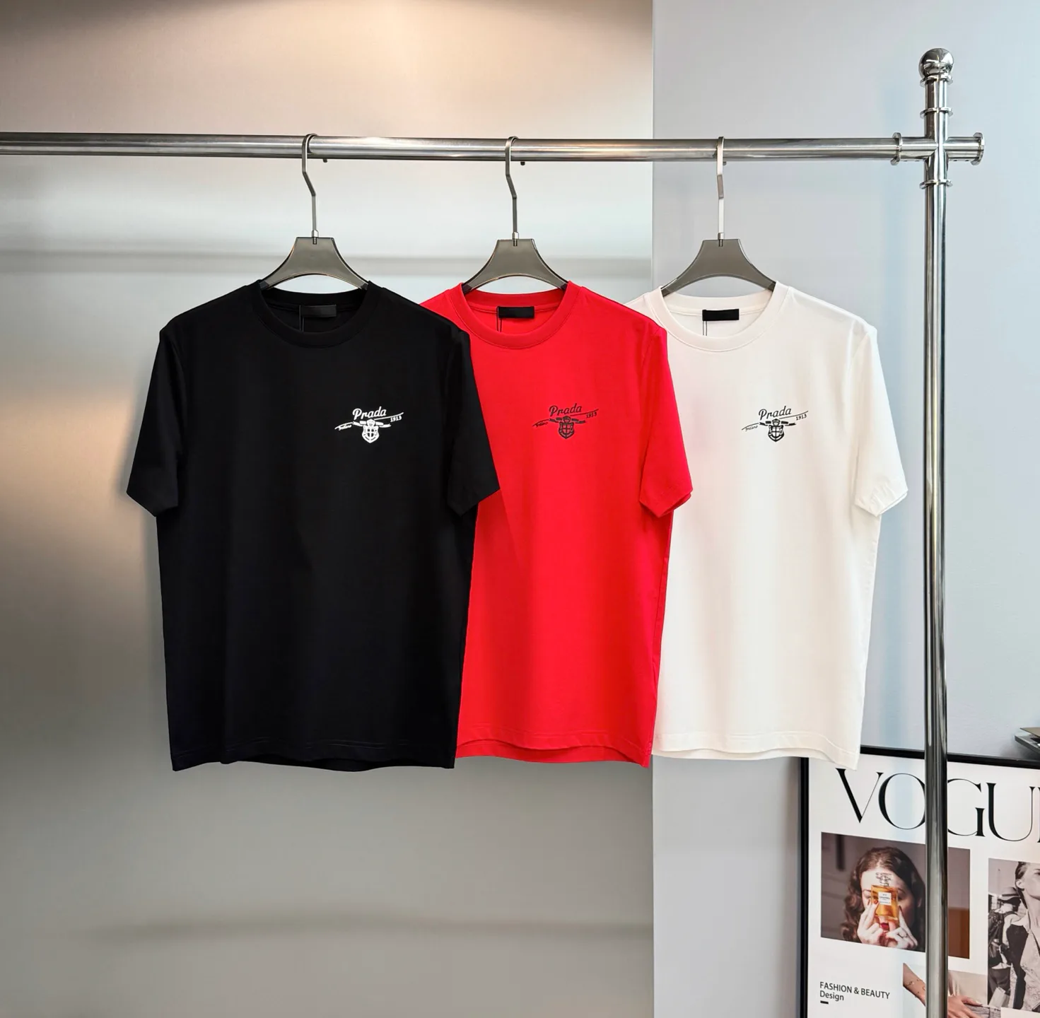 Men's T-Shirts PRADA 17099869