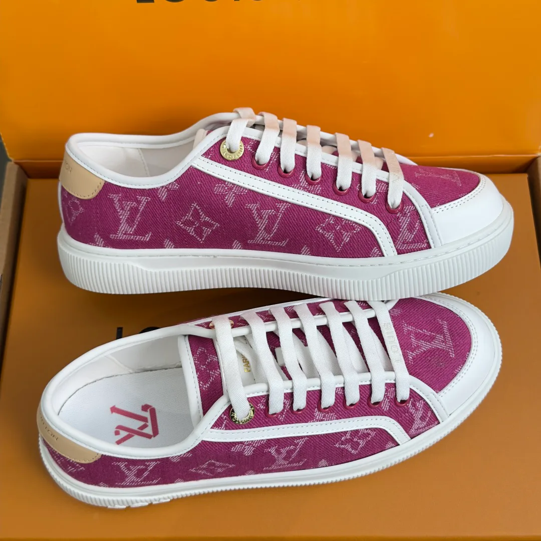Women's Sneakers LOUIS VUITTON 17950713