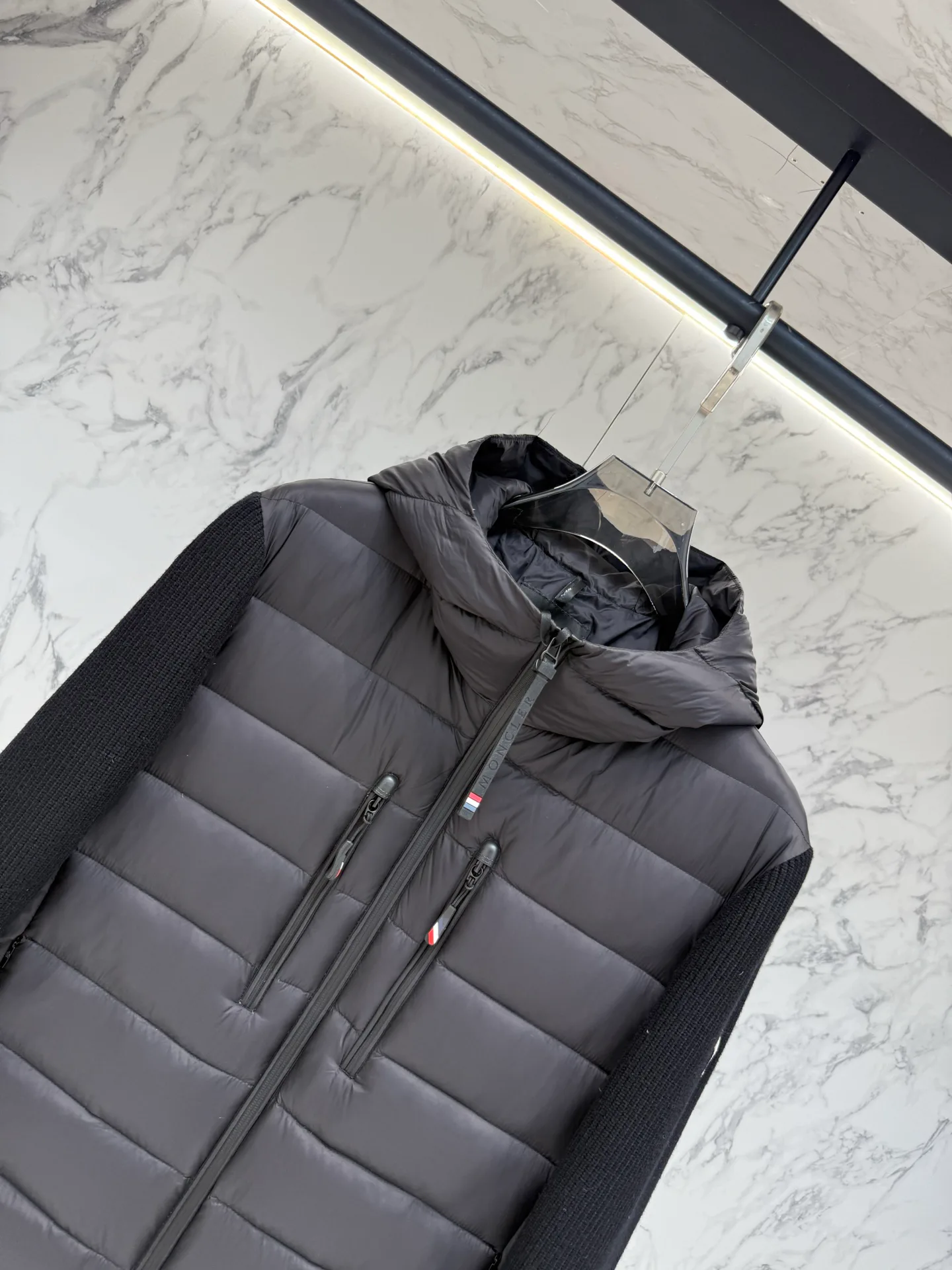 Men's Jackets And Down Jackets MONCLER 18236931