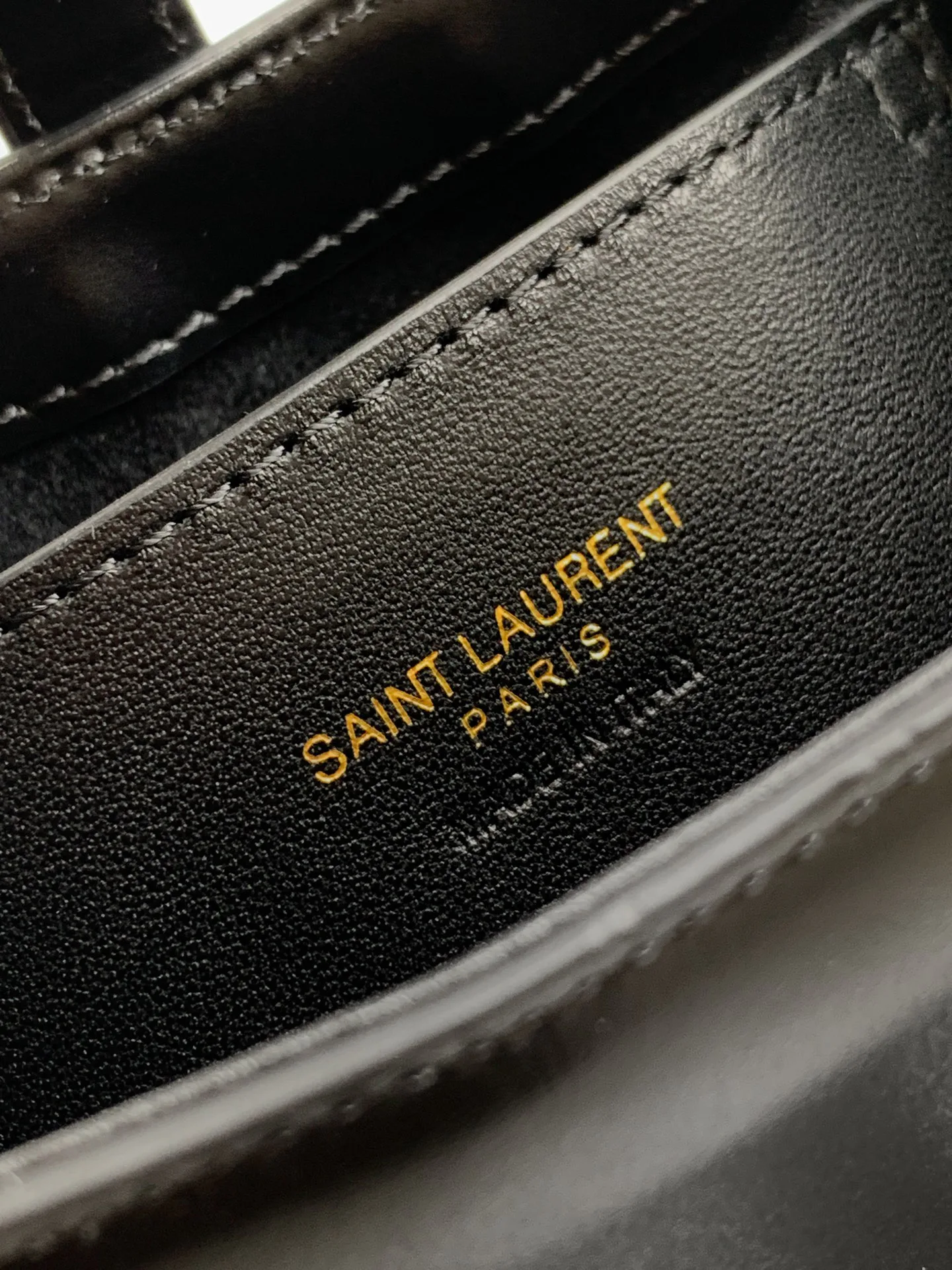 Классические Сумки Женские Saint Laurent 18610978