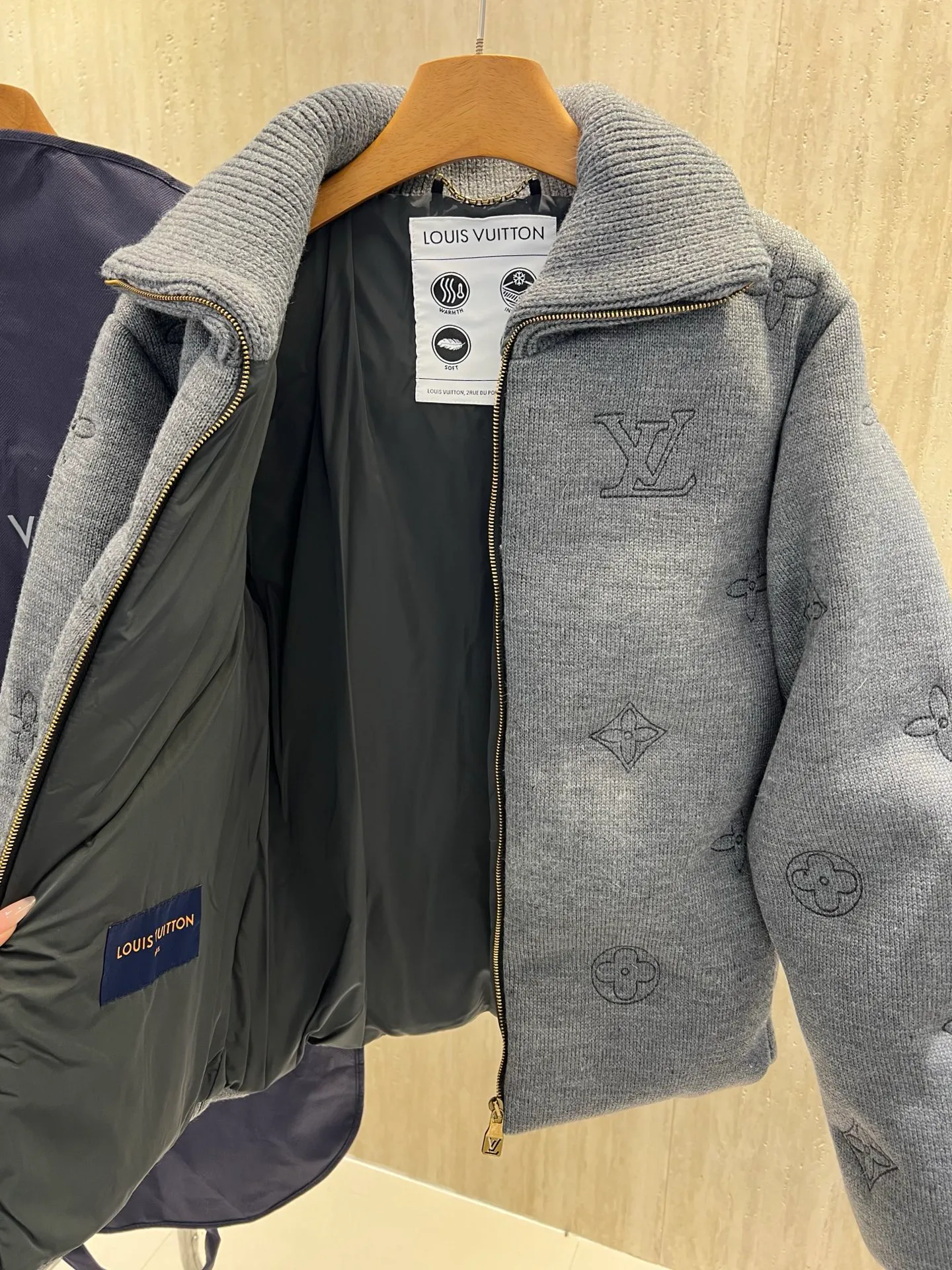 Men's Jackets And Down Jackets LOUIS VUITTON 18231202