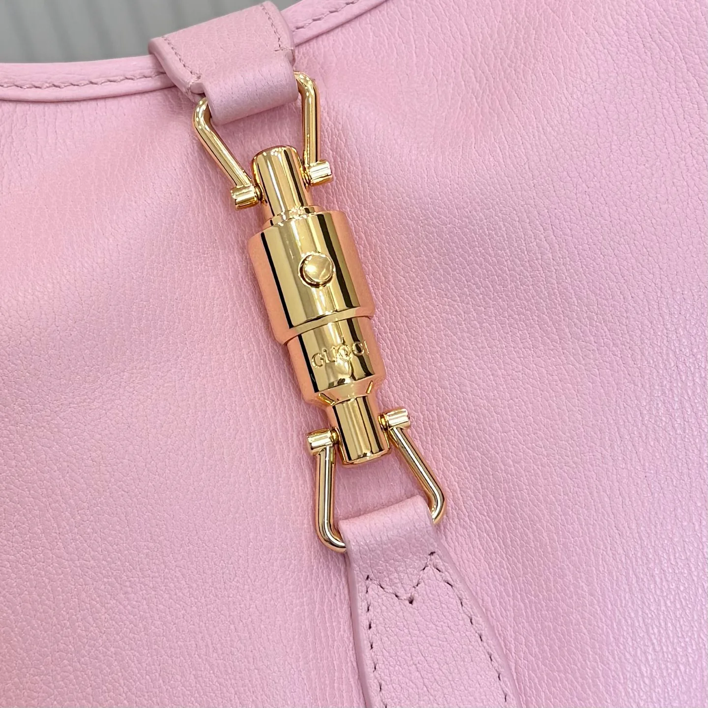 Women's Classic Handbags GUCCI 17243050