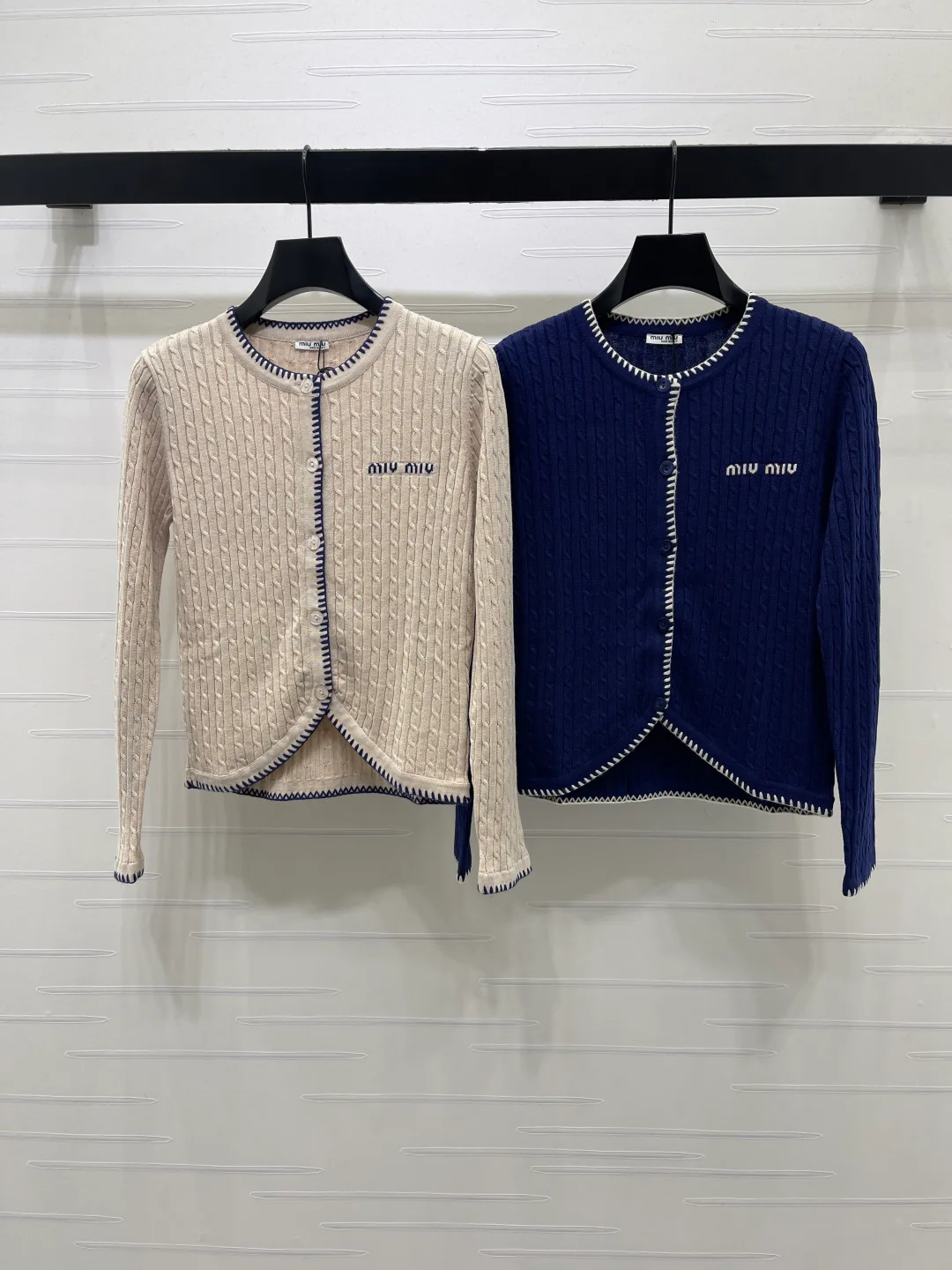 Women's Jumpers And Sweaters MIU MIU 18234188