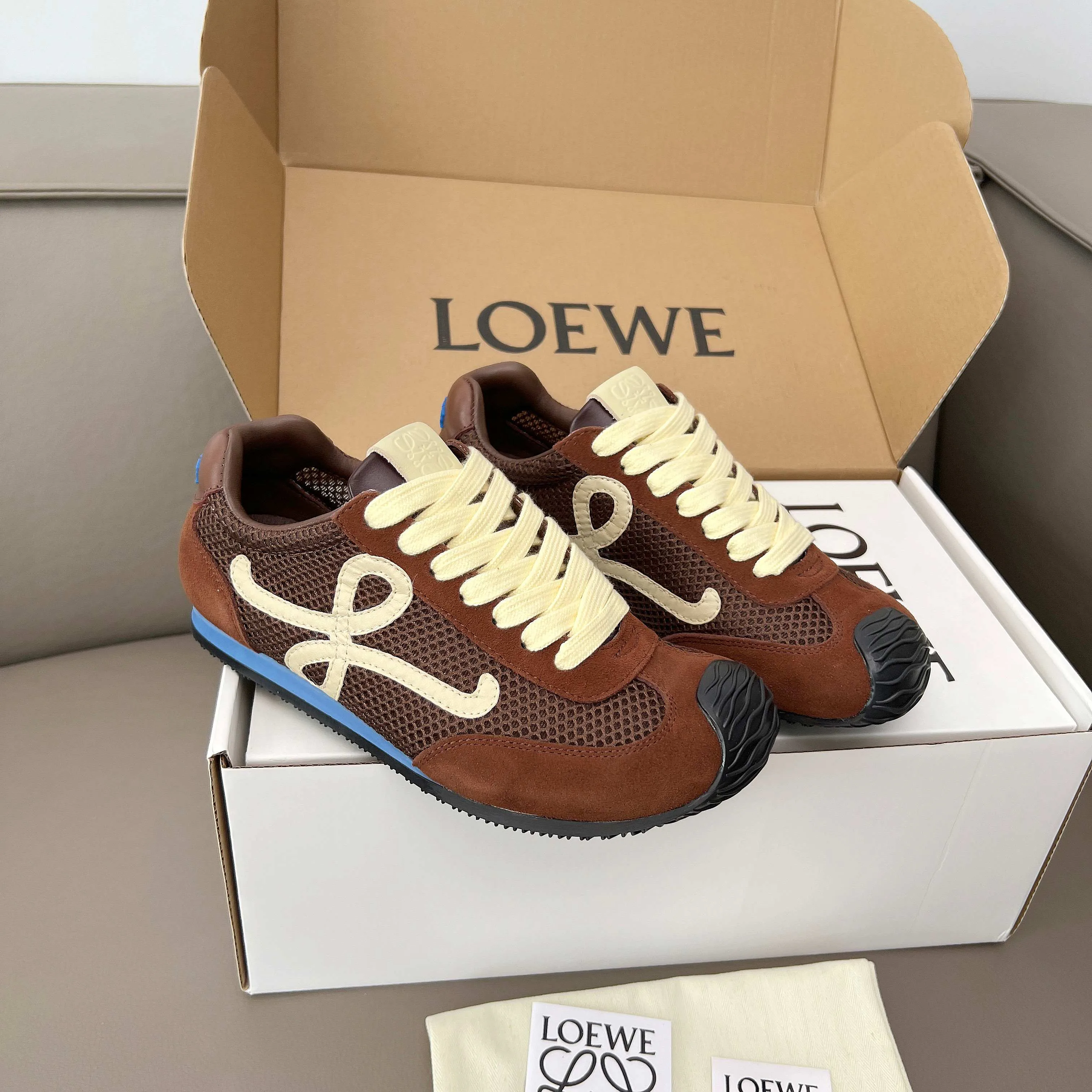 Women's Sneakers LOEWE 18011185