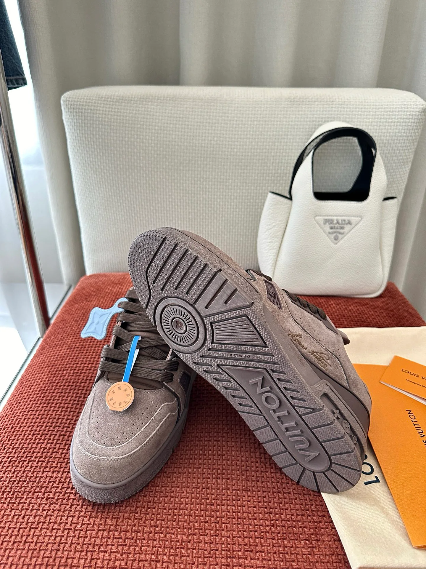 Men's Sneakers LOUIS VUITTON 17449379