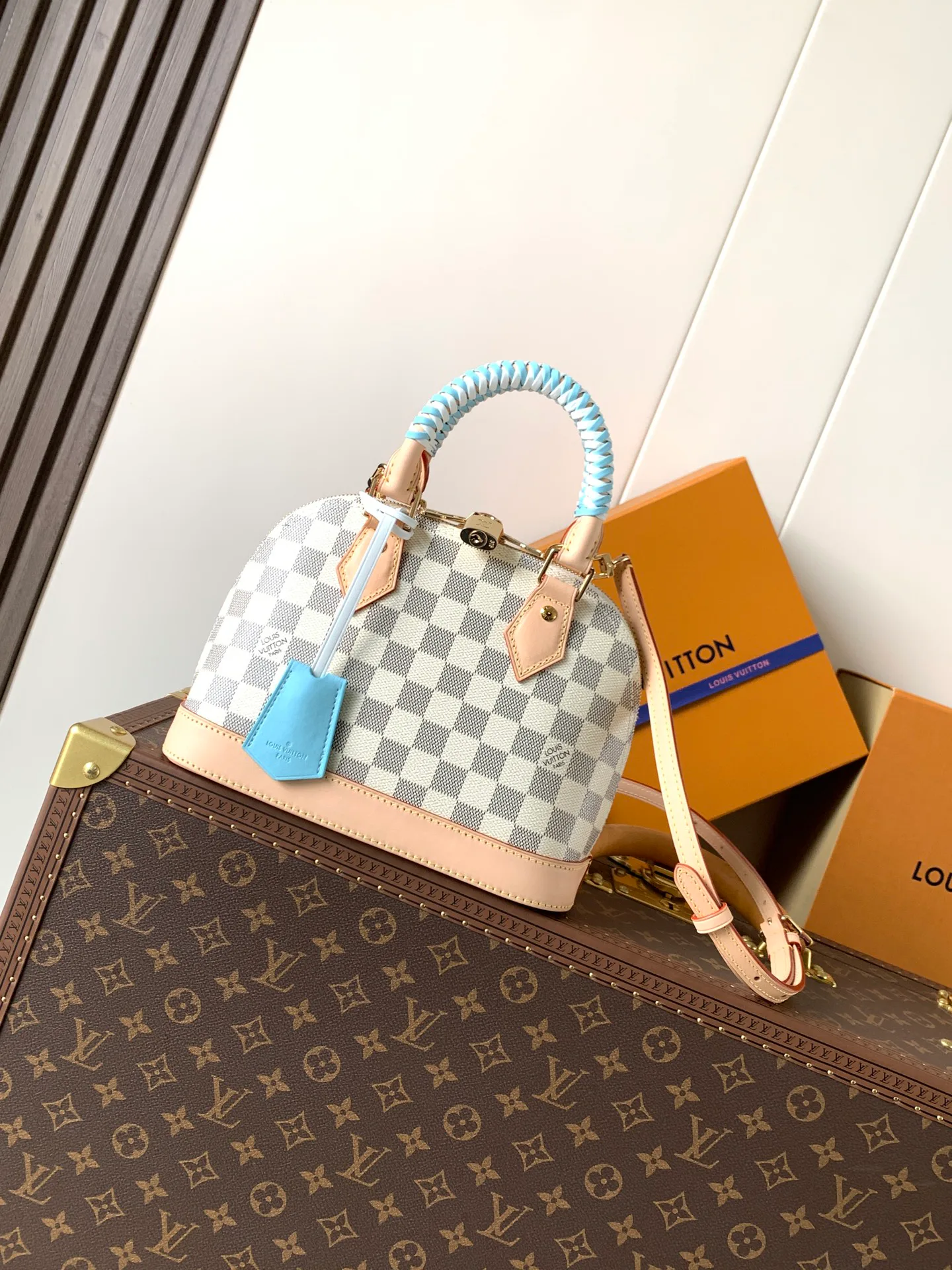 Women's Classic Handbags LOUIS VUITTON 16934197