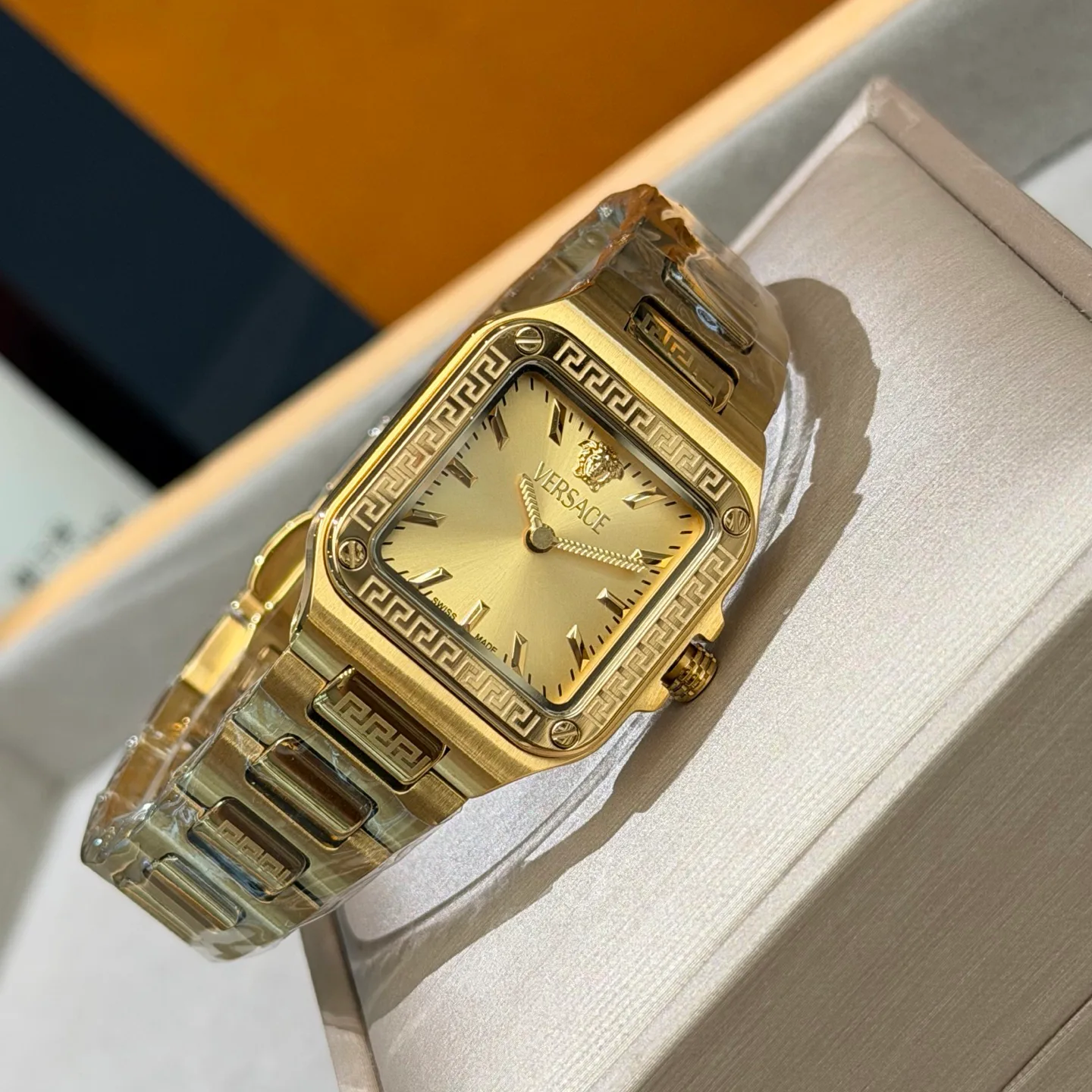 Women's Watches VERSACE 17813609