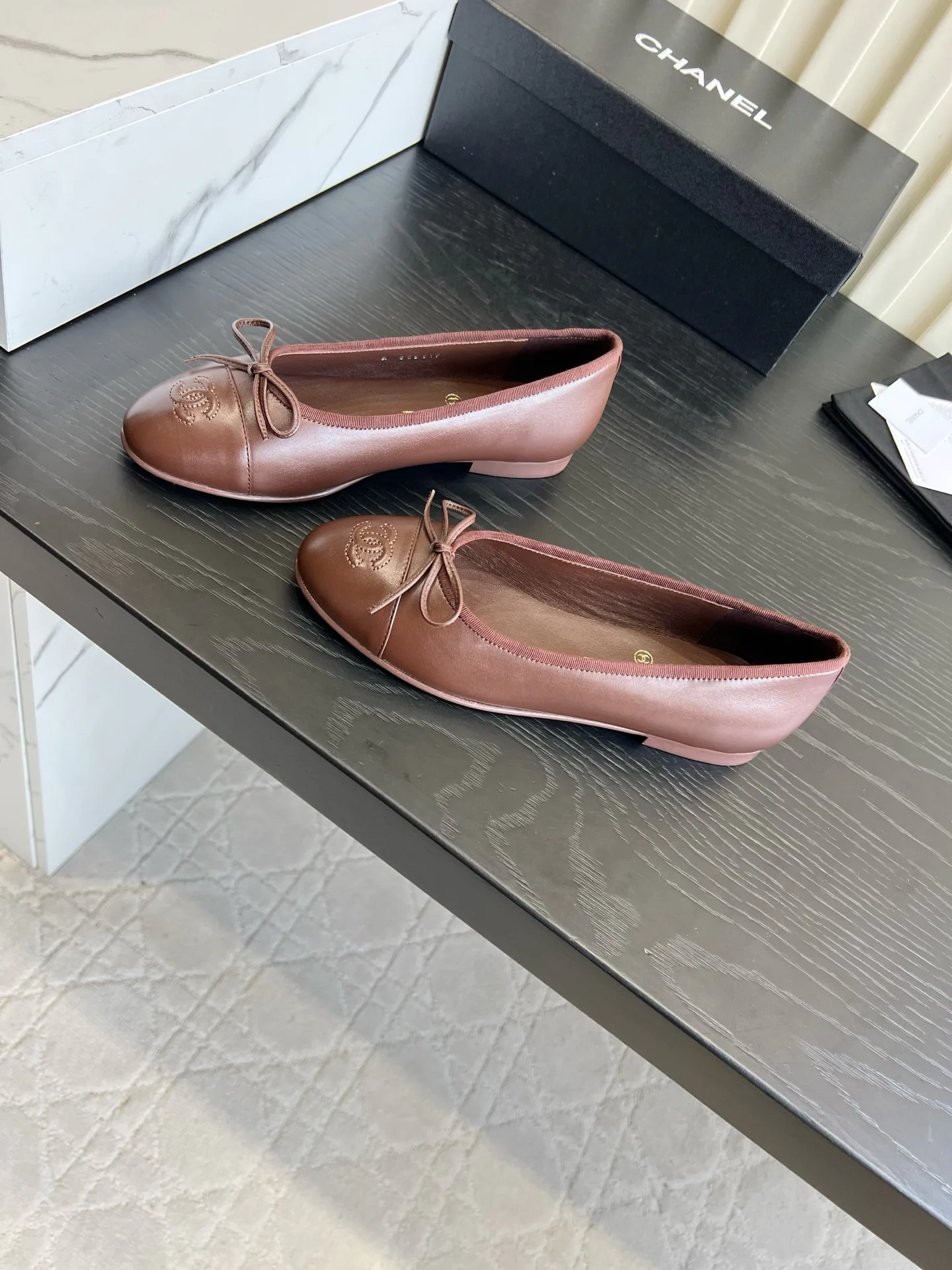 Women's Ballet Flats CHANEL 18223047