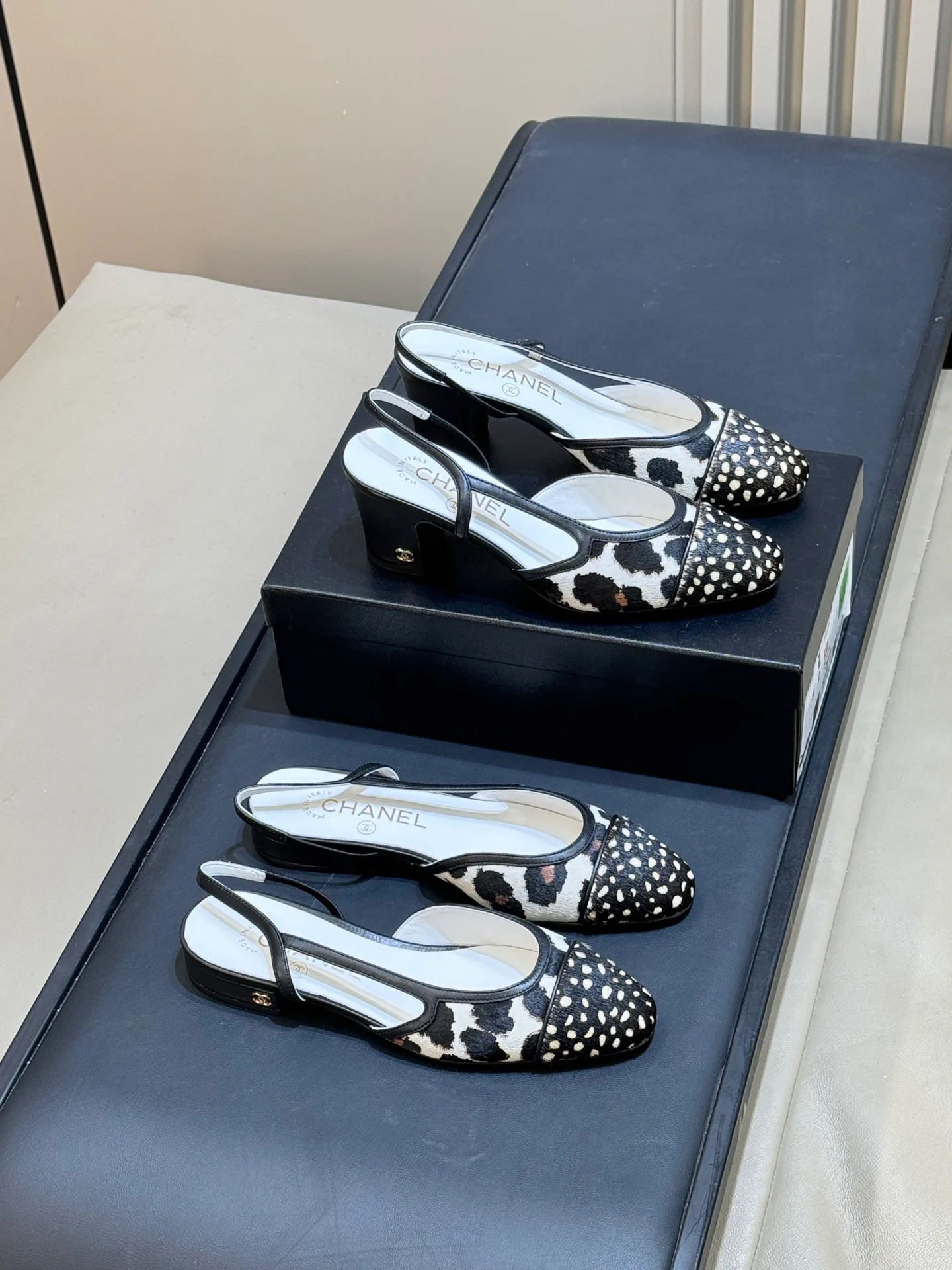 Women's Open-Toe Sandals CHANEL 17490880