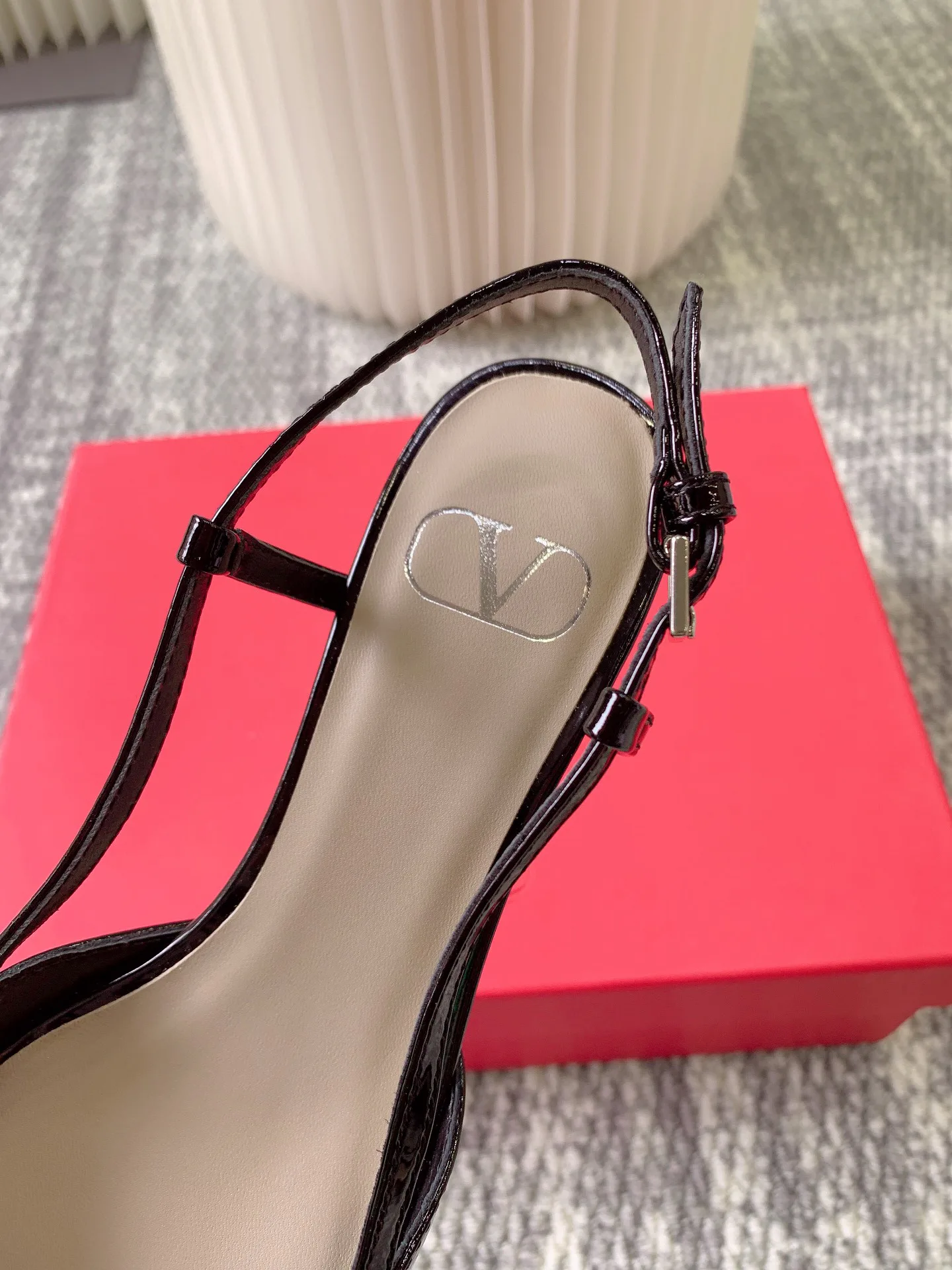 Women's Heels VALENTINO 17963098
