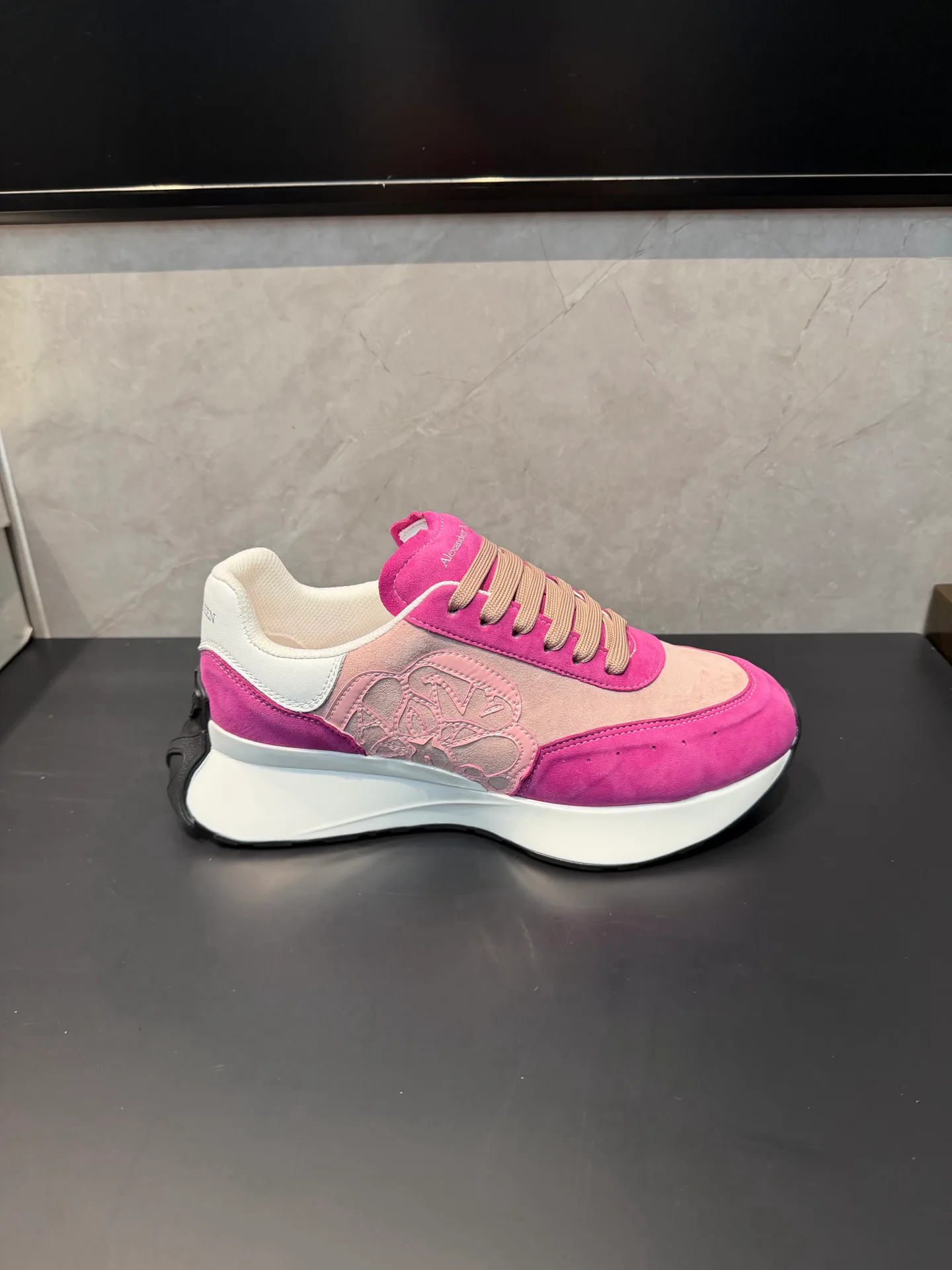 Women's Sneakers ALEXANDER MCQUEEN 18363888