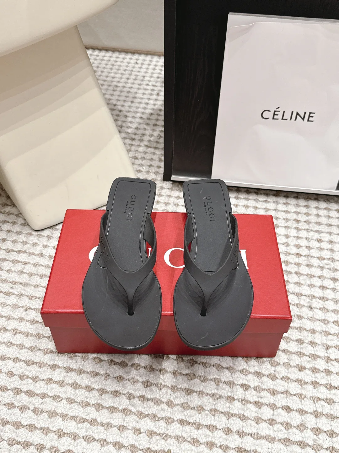 Women's Flip-Flops GUCCI 17657673