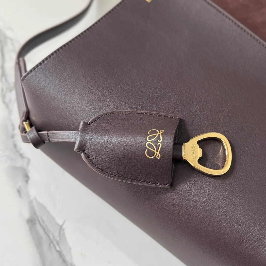 Women's Classic Handbags LOEWE 17796959