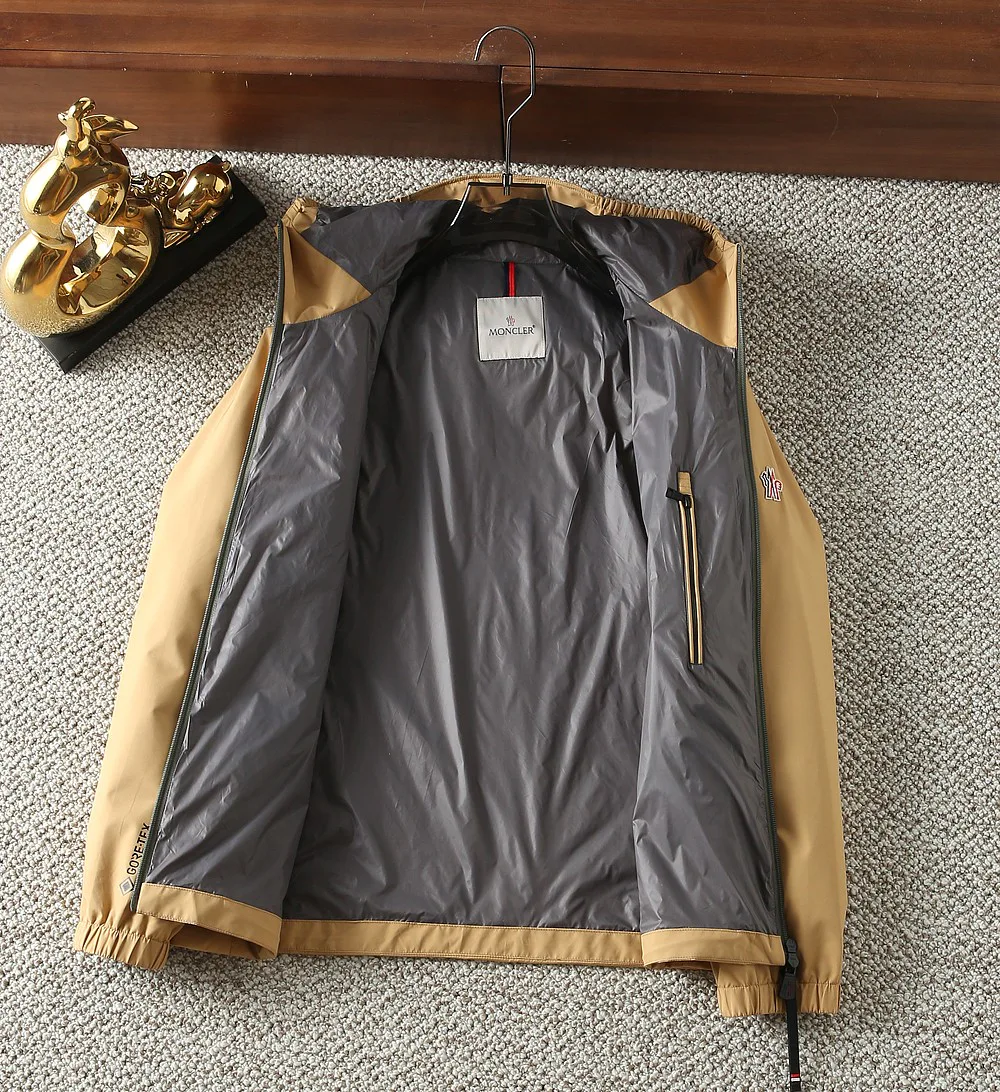 Men's Jackets And Down Jackets MONCLER 17162493