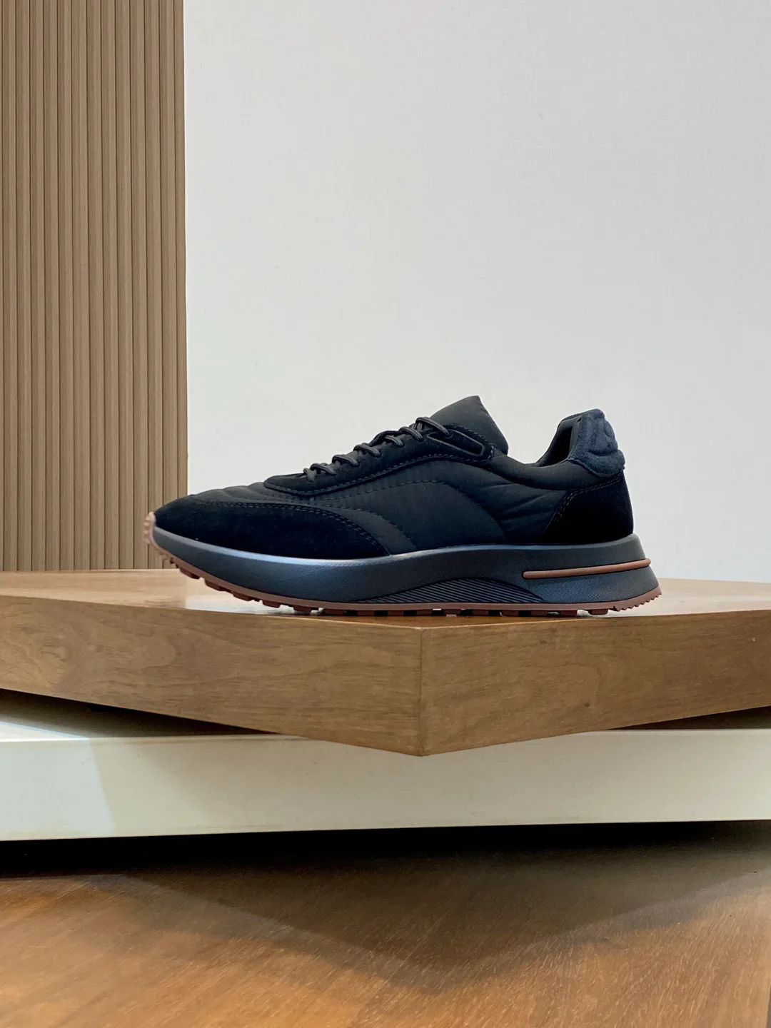 Men's Sneakers LORO PIANA 17942771