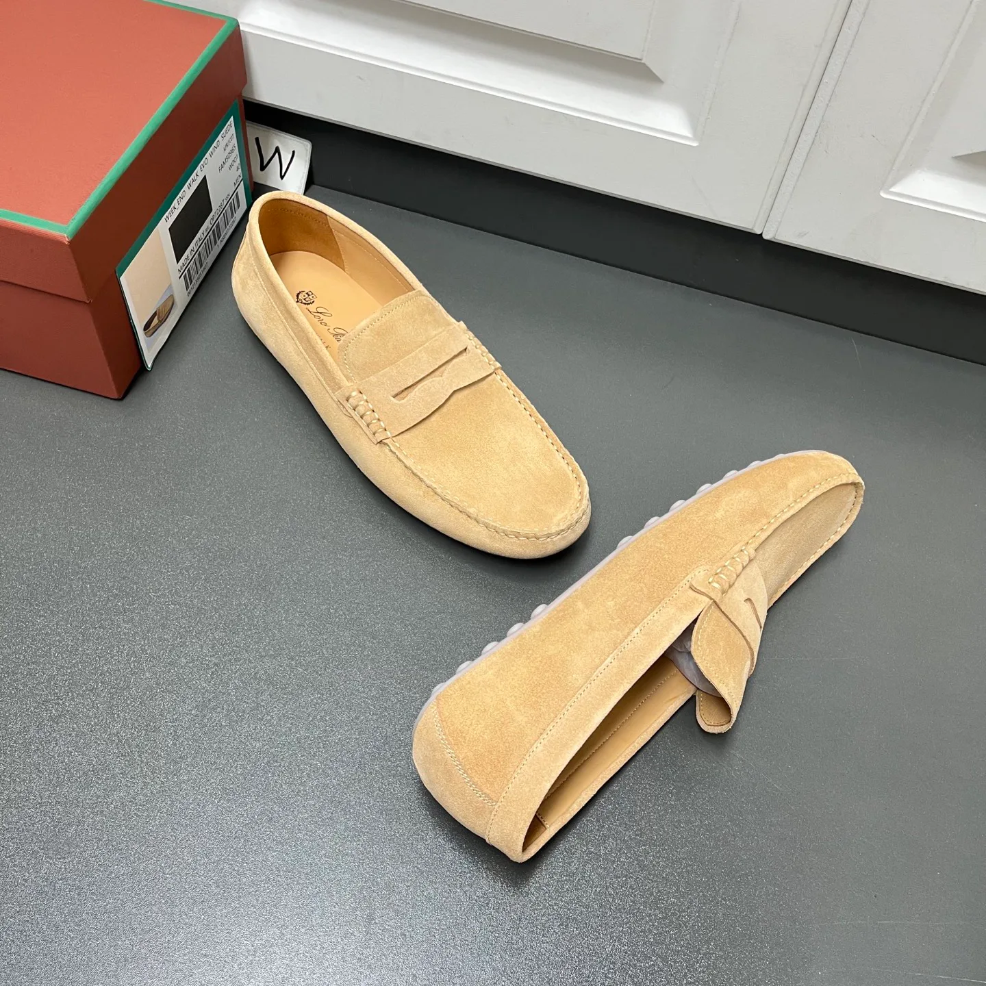Men's Loafers And Dress Shoes LORO PIANA 17457817