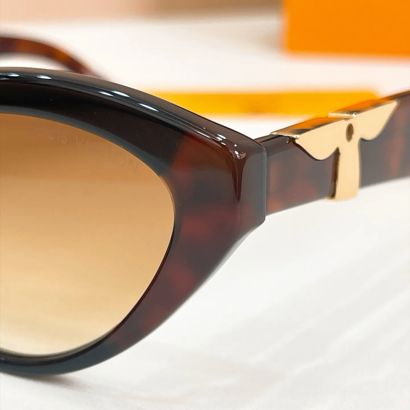Glasses LOUIS VUITTON 17916300