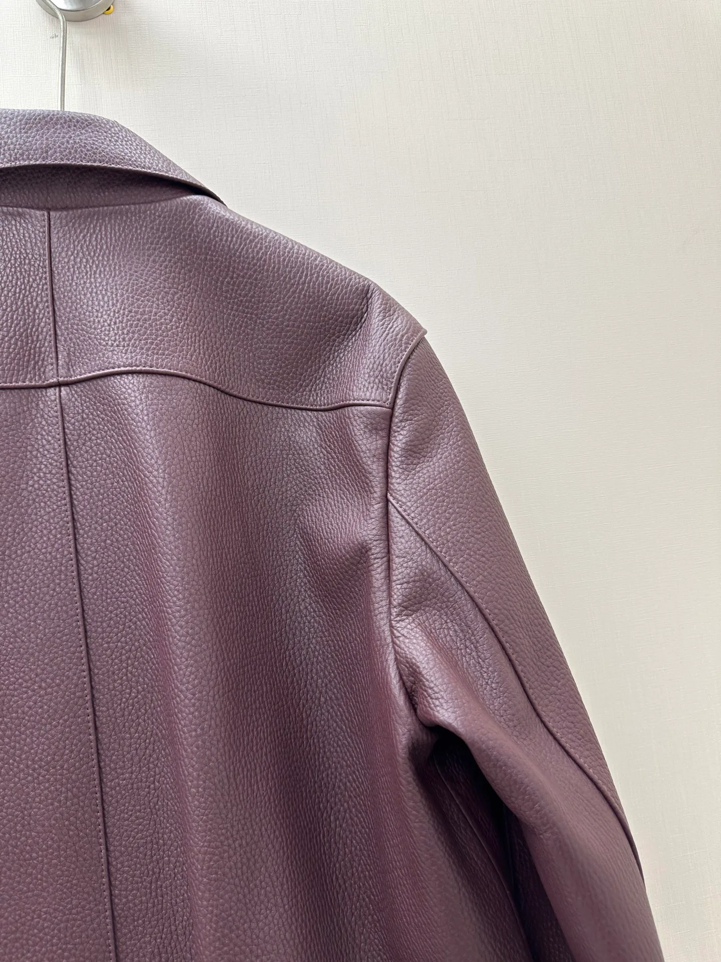 Women's Leather Jackets And Sheepskin Coats HERMES 18060873
