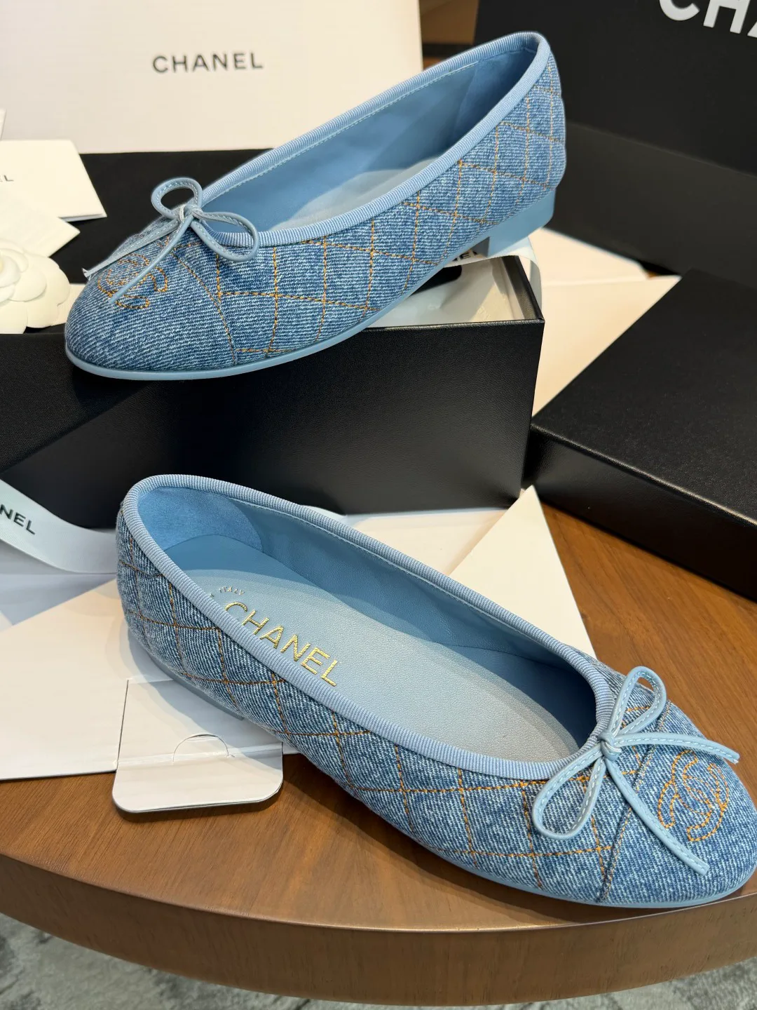 Women's Ballet Flats CHANEL 17882261