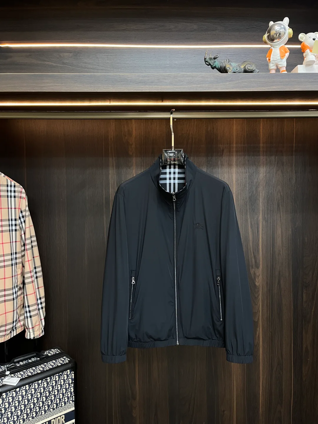 Men's Jackets And Down Jackets BURBERRY 17410603