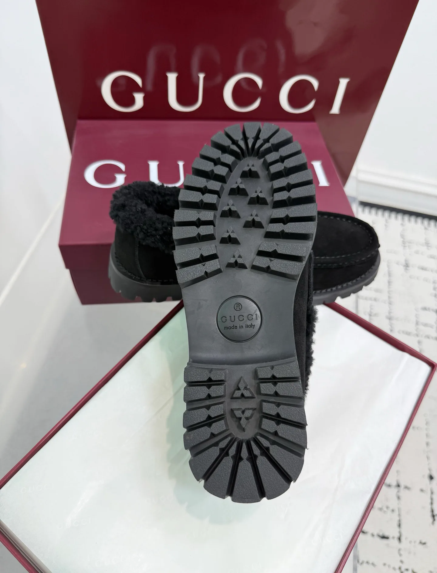 Women's Loafers And Moccasins GUCCI 18393486