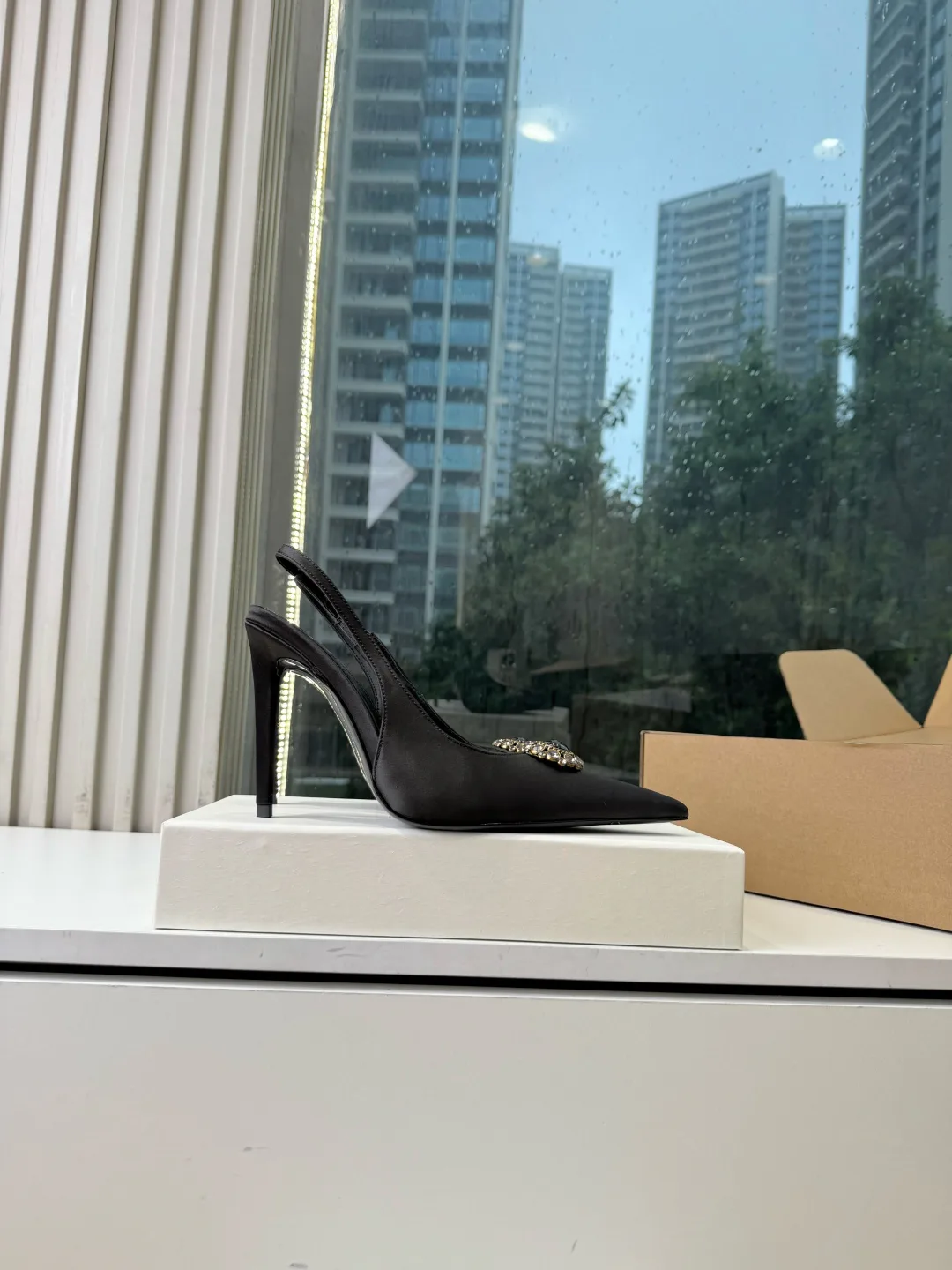Women's Heels SAINT LAURENT 18104164