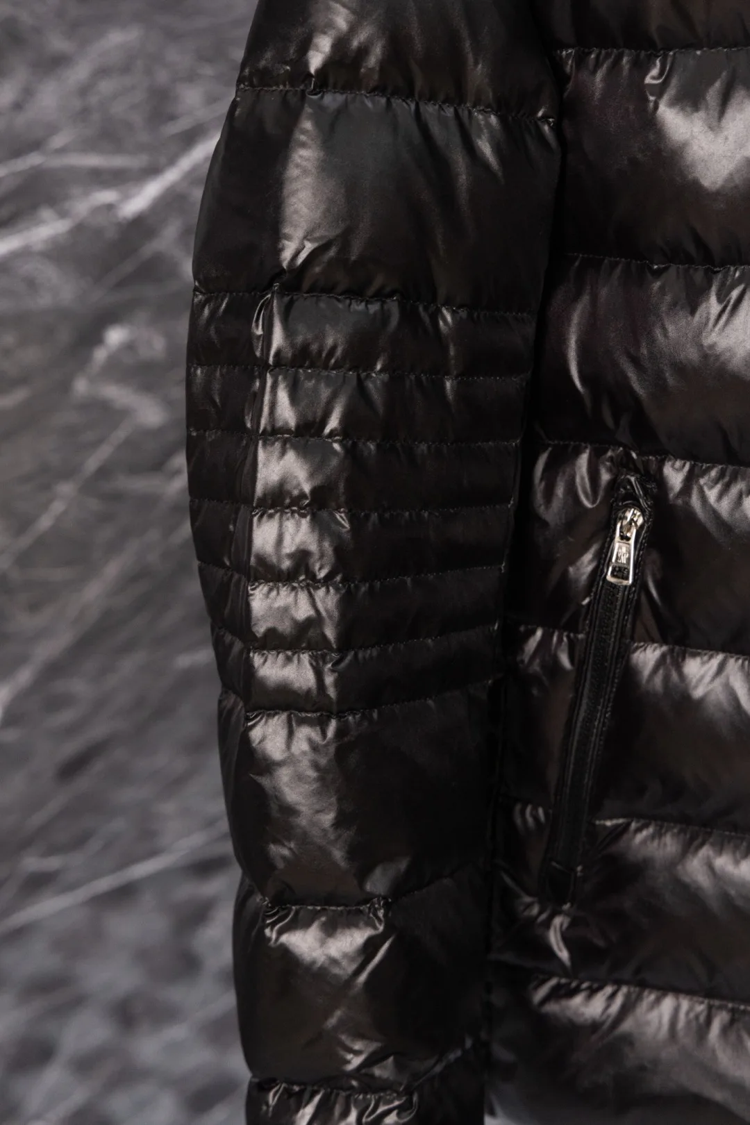 Men's Jackets And Down Jackets MONCLER 18281279