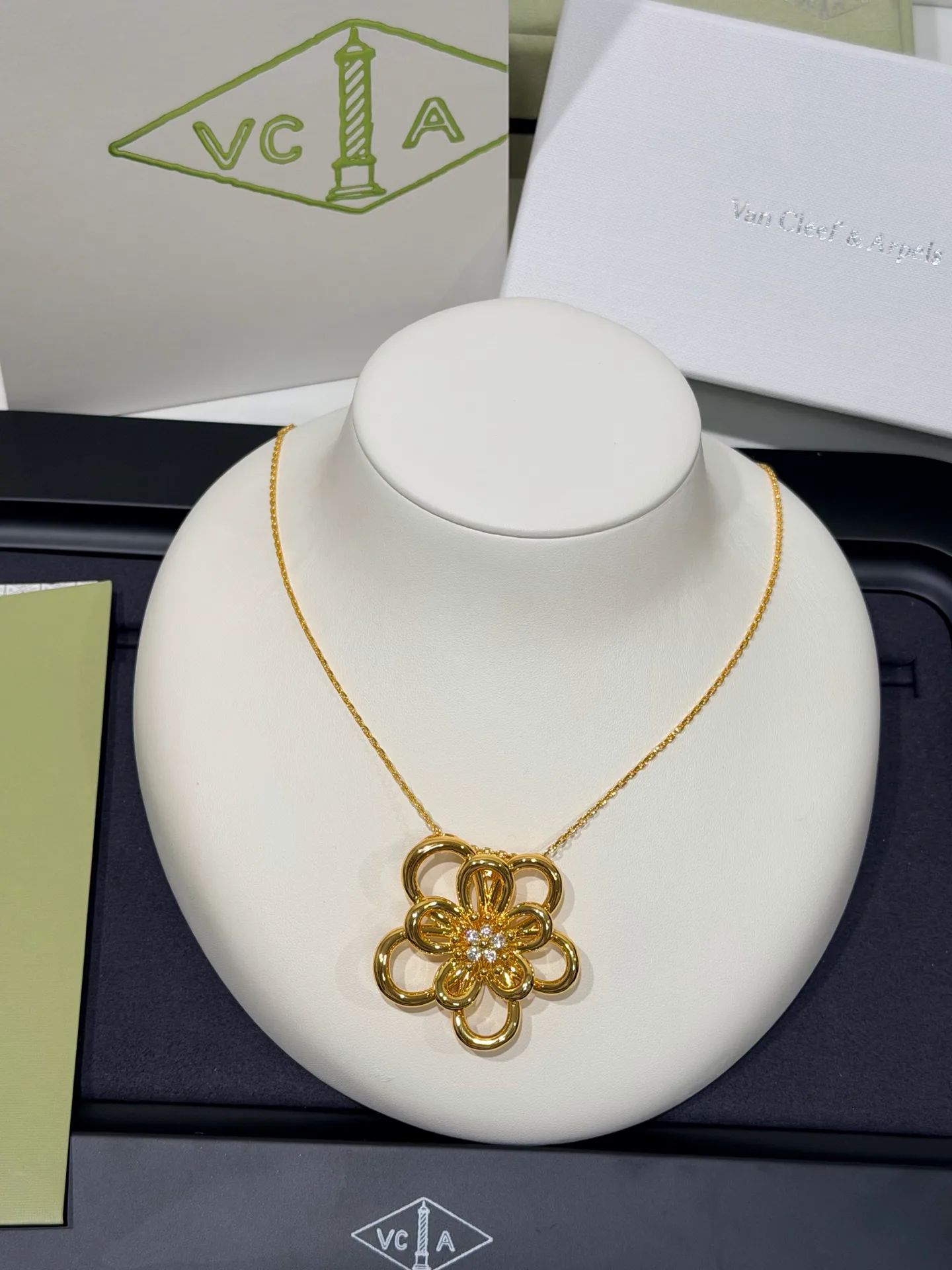 Jewelry VAN CLEEF & ARPELS 17830884
