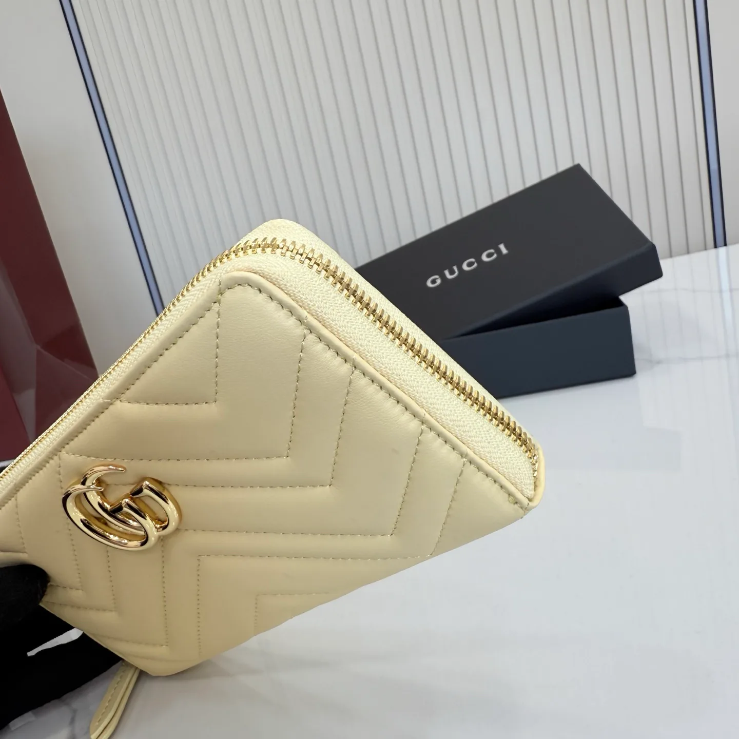 Women's Clutches GUCCI 17948230