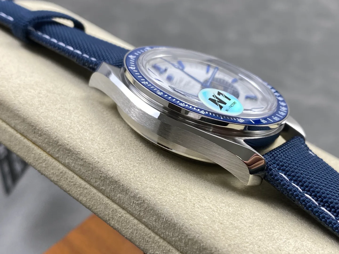 Women's Watches OMEGA 17864277