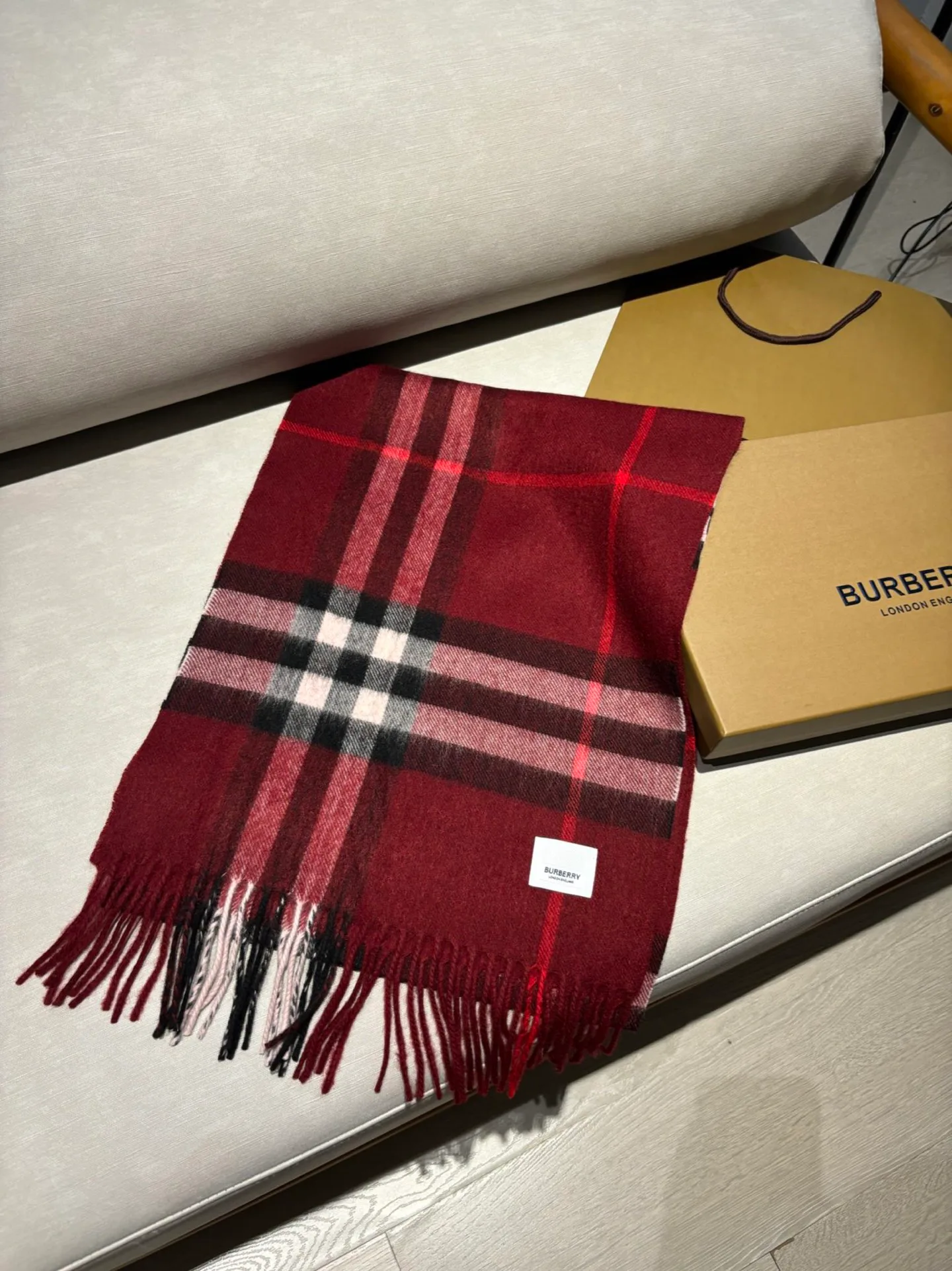 Scarves BURBERRY 18507484