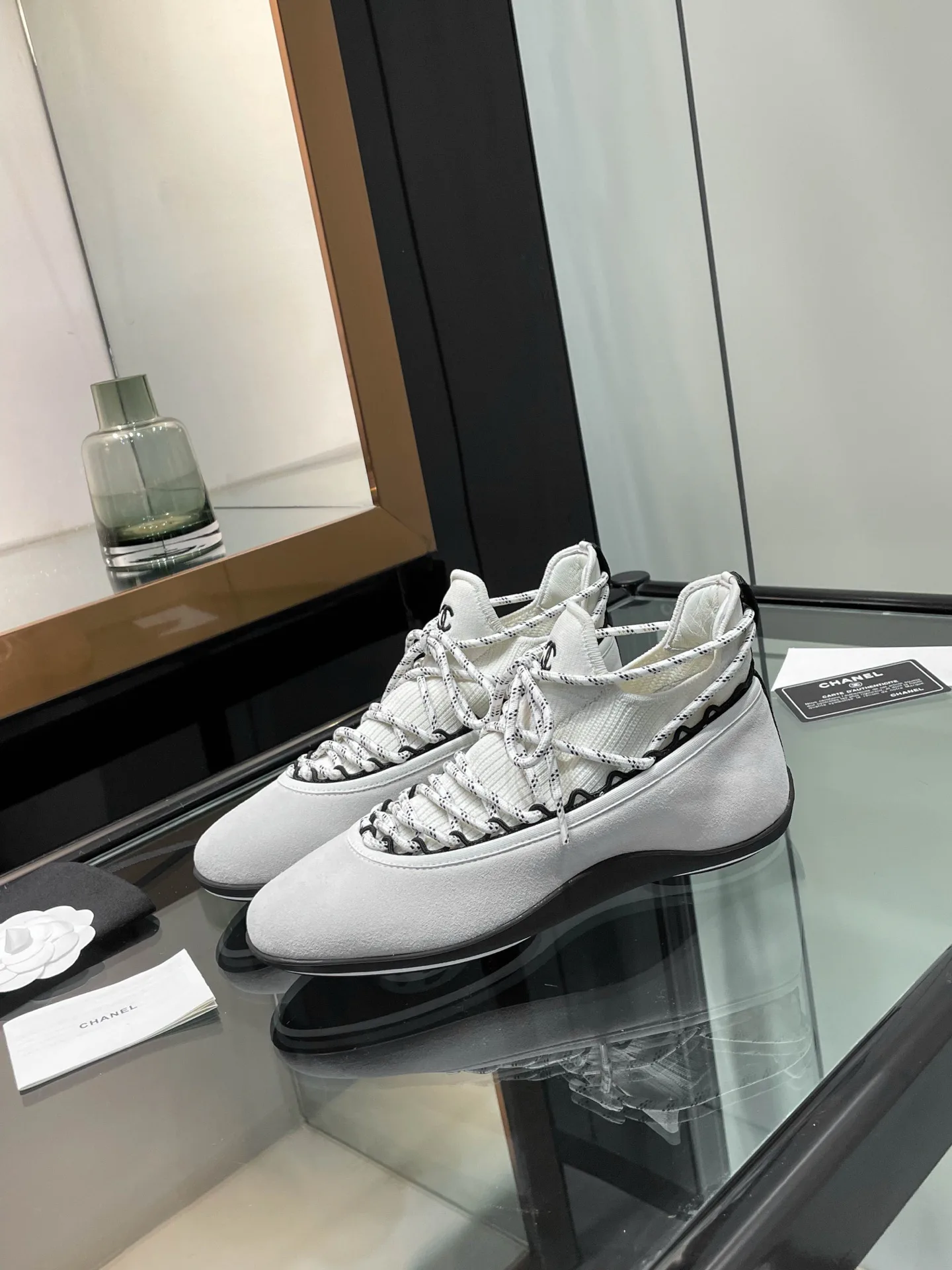 Women's Sneakers CHANEL 17934444