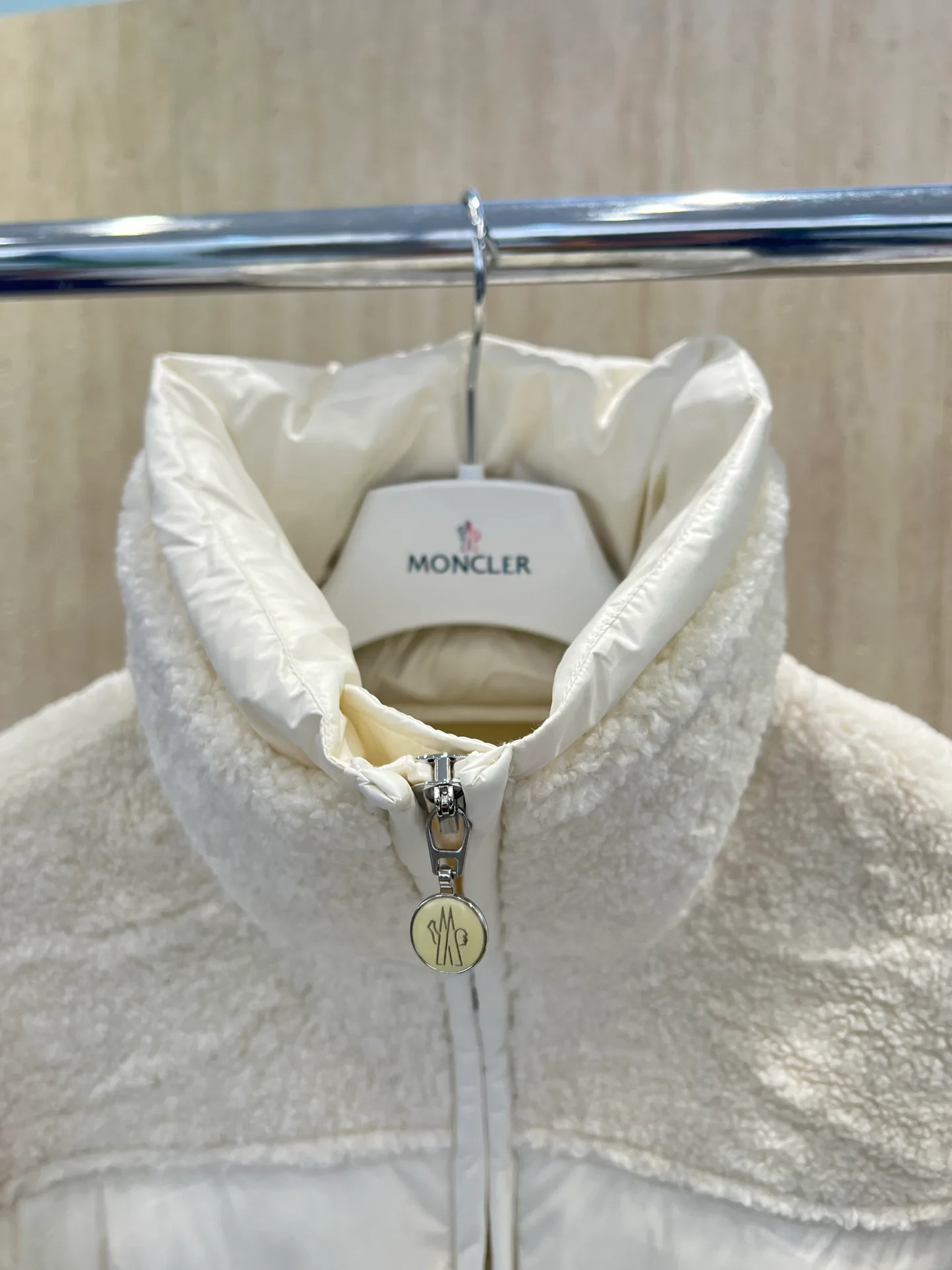Куртки И Пуховики Мужские Moncler 18683943