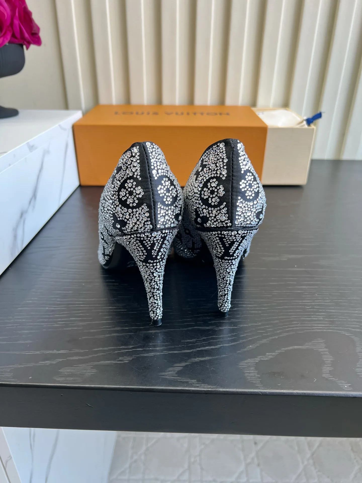 Women's Heels LOUIS VUITTON 18152244