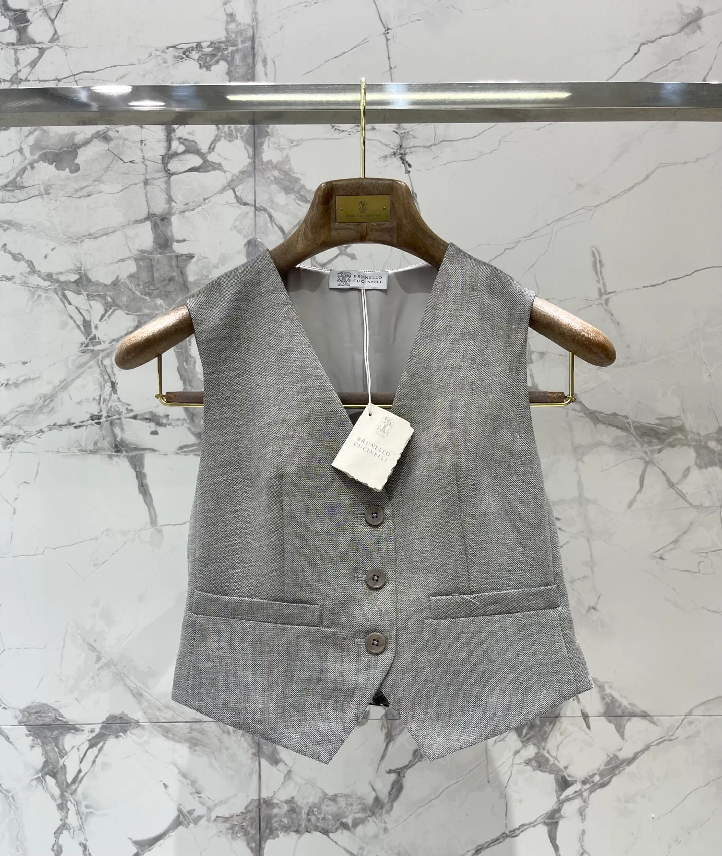 Women's Vests BRUNELLO CUCINELLI 18527384
