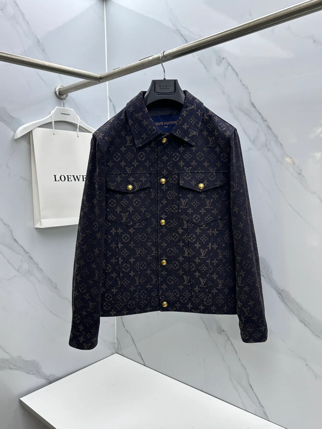 Куртки И Пуховики Мужские Louis Vuitton 18596967