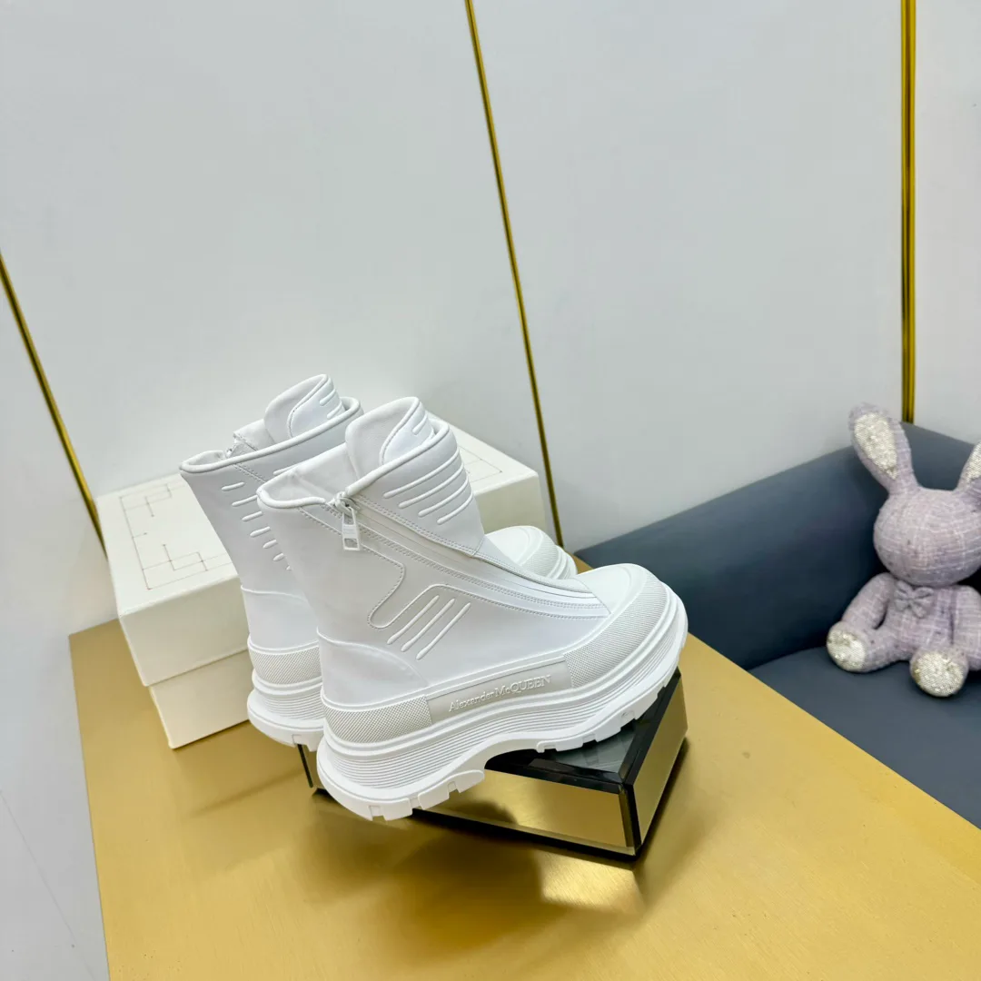 Women's Sneakers ALEXANDER MCQUEEN 18397480