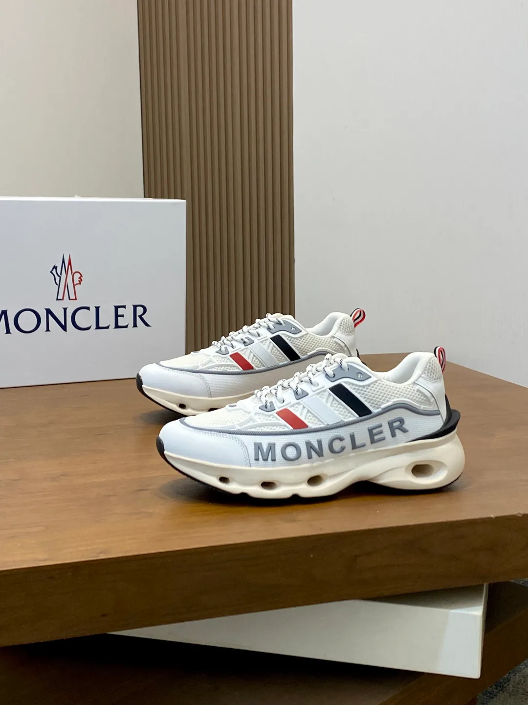 Men's Sneakers MONCLER 18079001