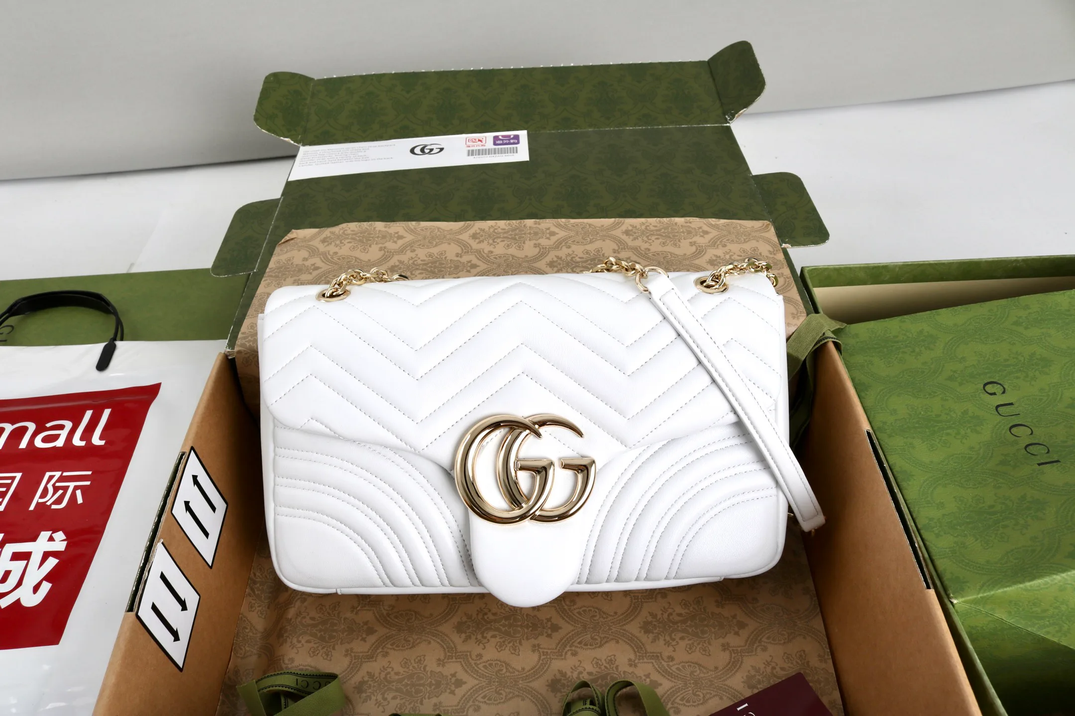 Women's Classic Handbags GUCCI 18223240