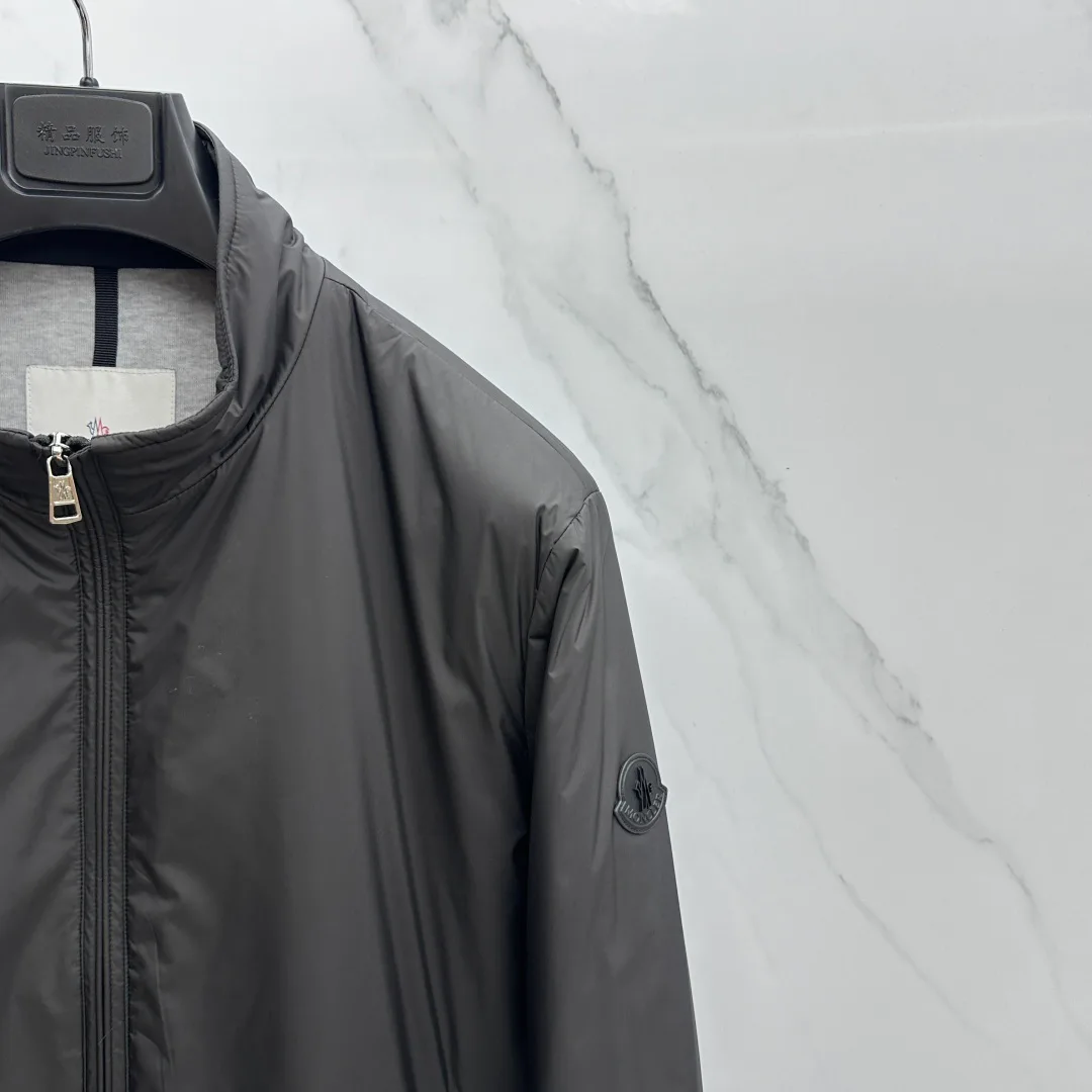 Куртки И Пуховики Мужские Moncler 18596983