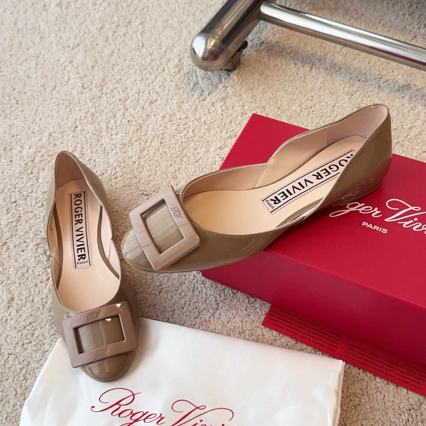 Women's Ballet Flats ROGER VIVIER 17550587