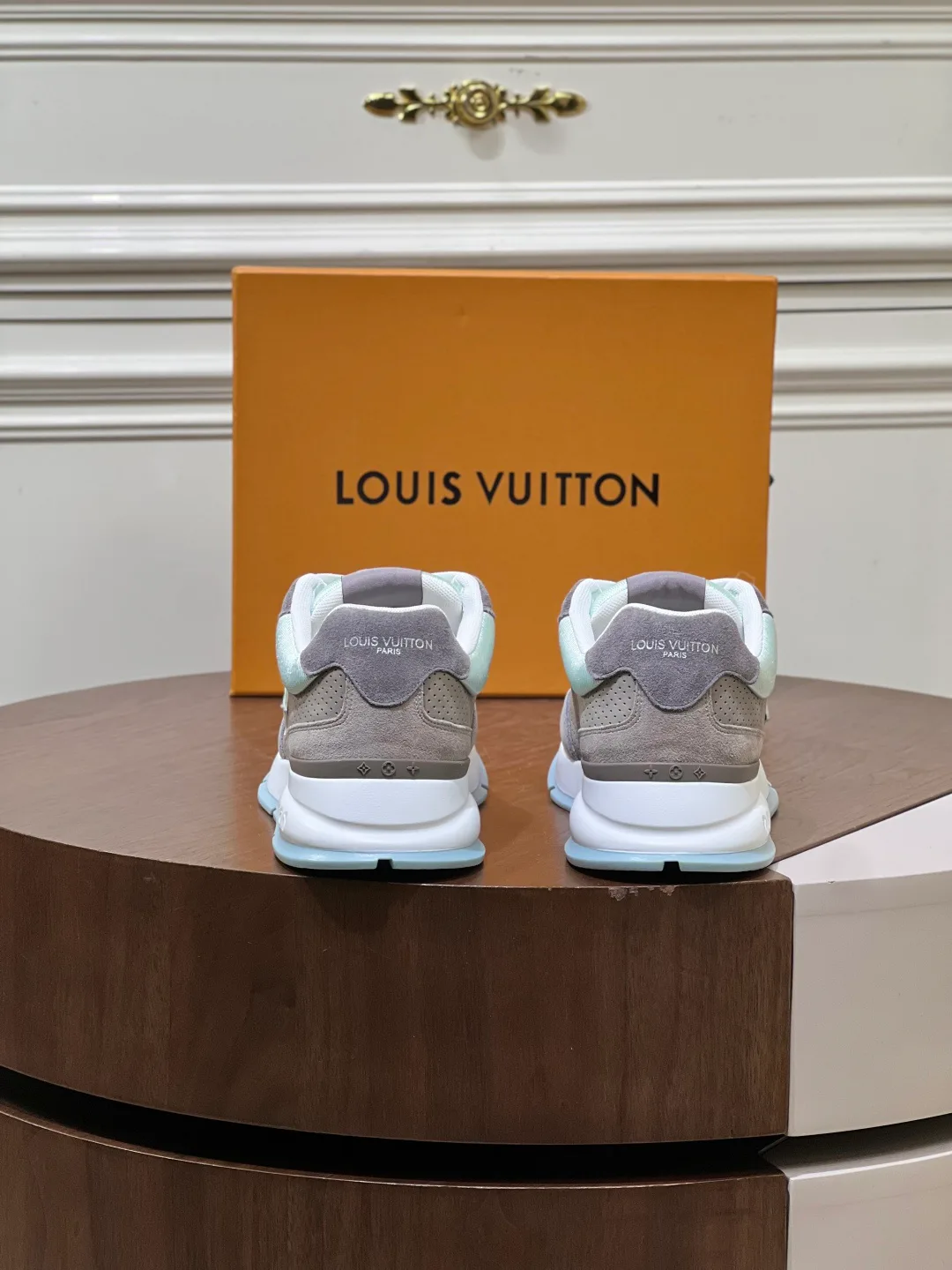 Men's Sneakers LOUIS VUITTON 17460372