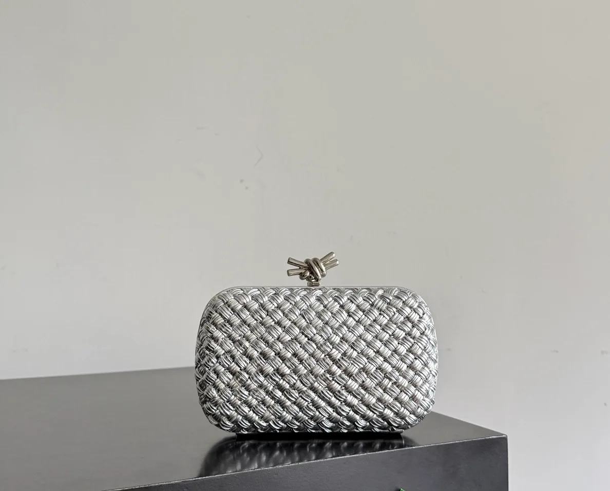 Women's Clutches BOTTEGA VENETA 17313235