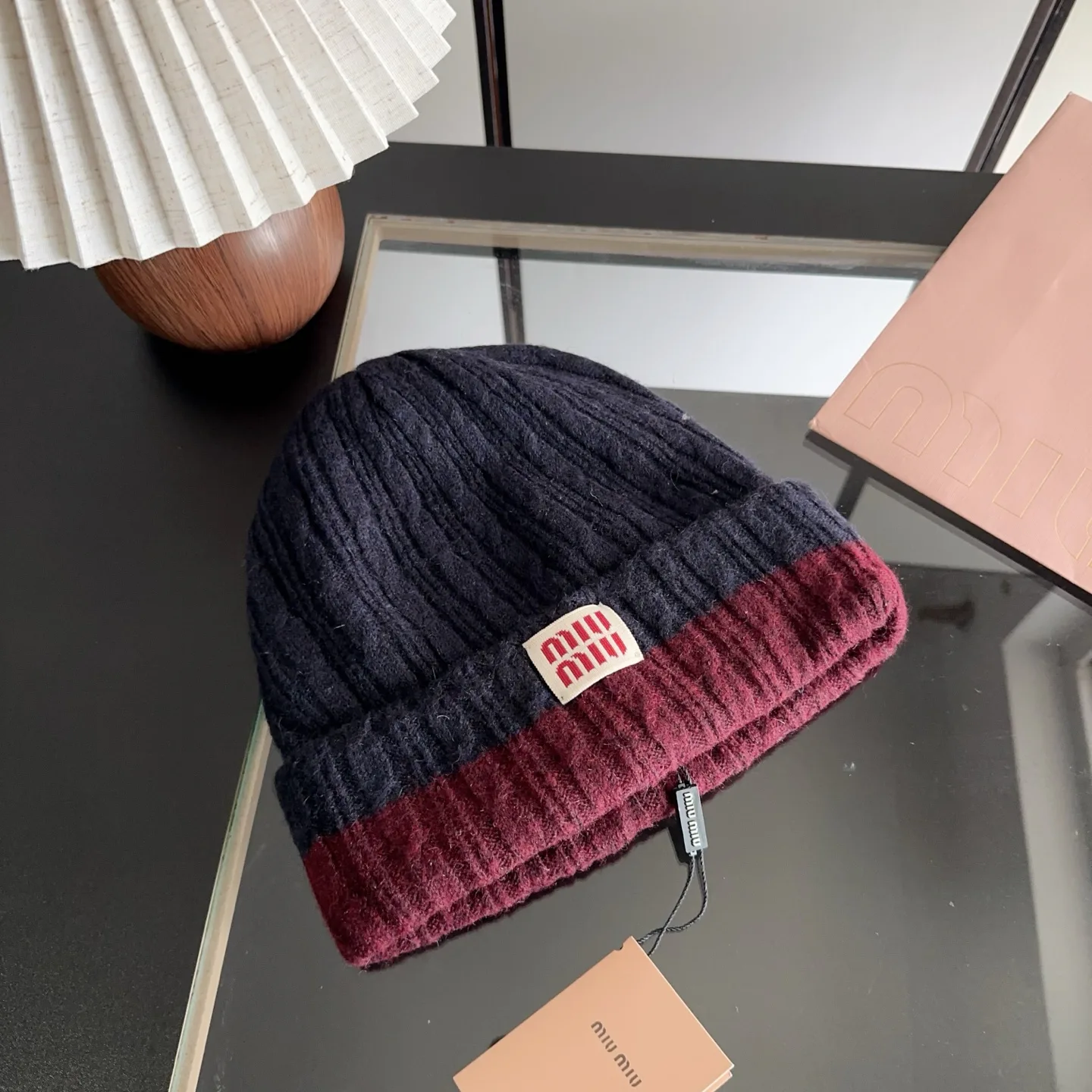 Hats MIU MIU 18449989